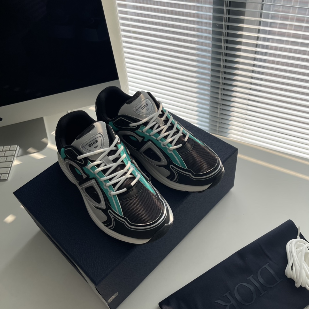 B30 Countdown Sneaker