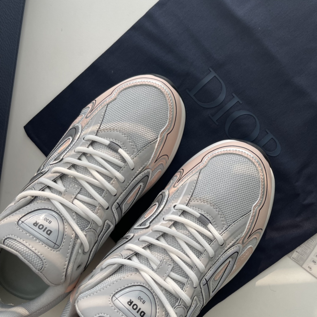 B30 Countdown Sneaker