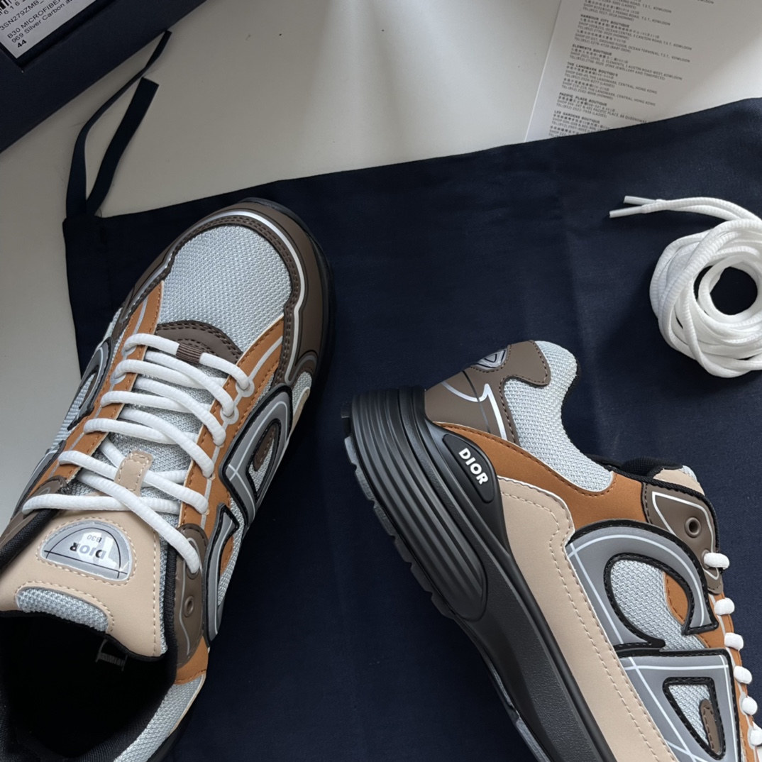 B30 Countdown Sneaker