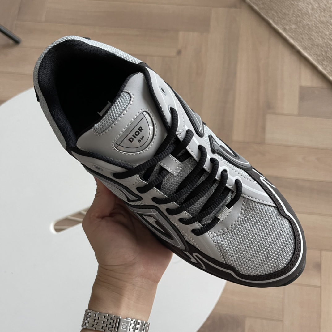 B30 Countdown Sneaker