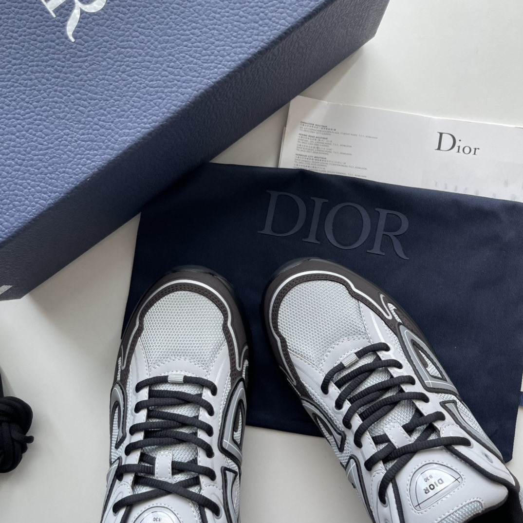 B30 Countdown Sneaker