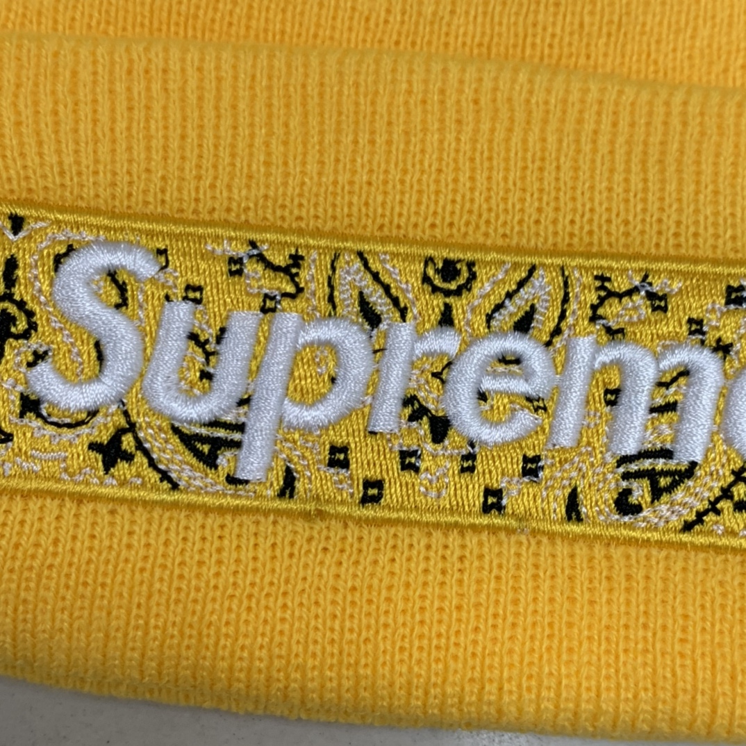 Supreme x New Era Box Logo Beanie