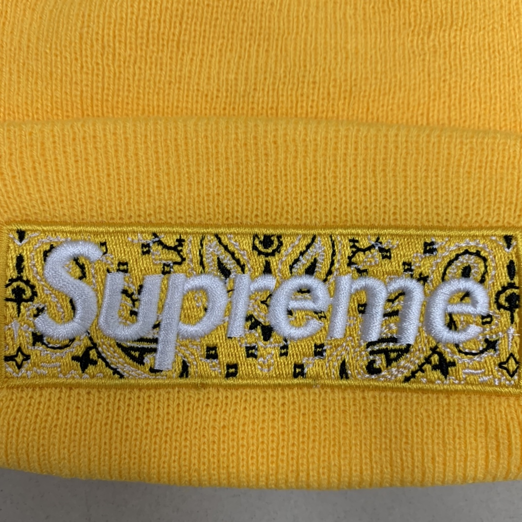 Supreme x New Era Box Logo Beanie