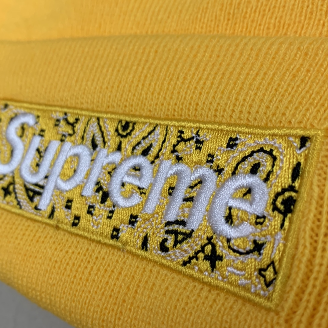 Supreme x New Era Box Logo Beanie