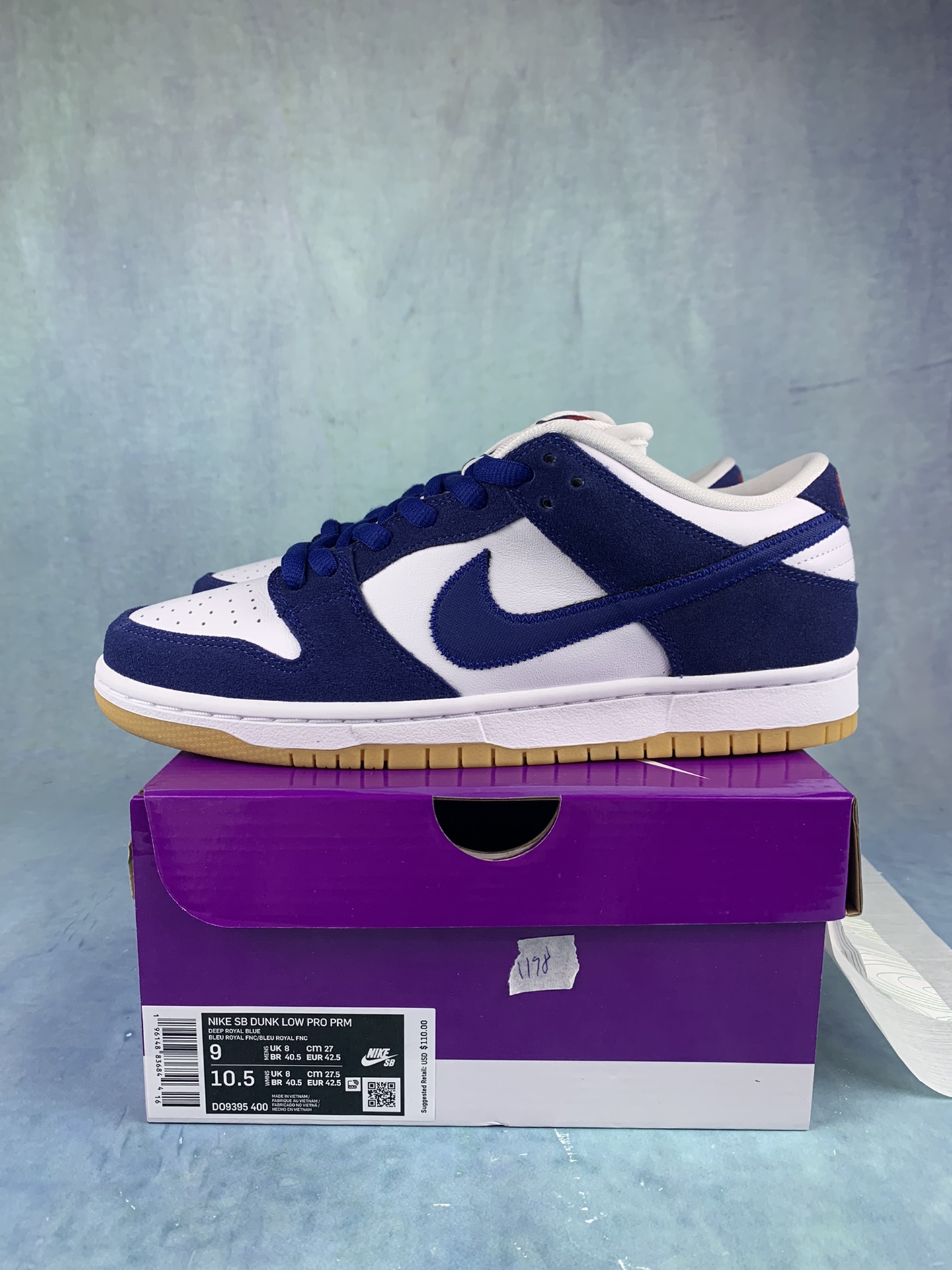 Nike SB Dunk Low "Los Angeles Dodgers/Deep Royal Blue"