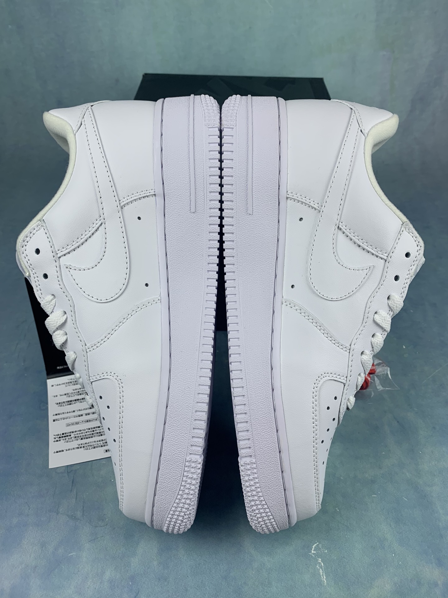 Supreme × Nike Air Force 1 Low "White"