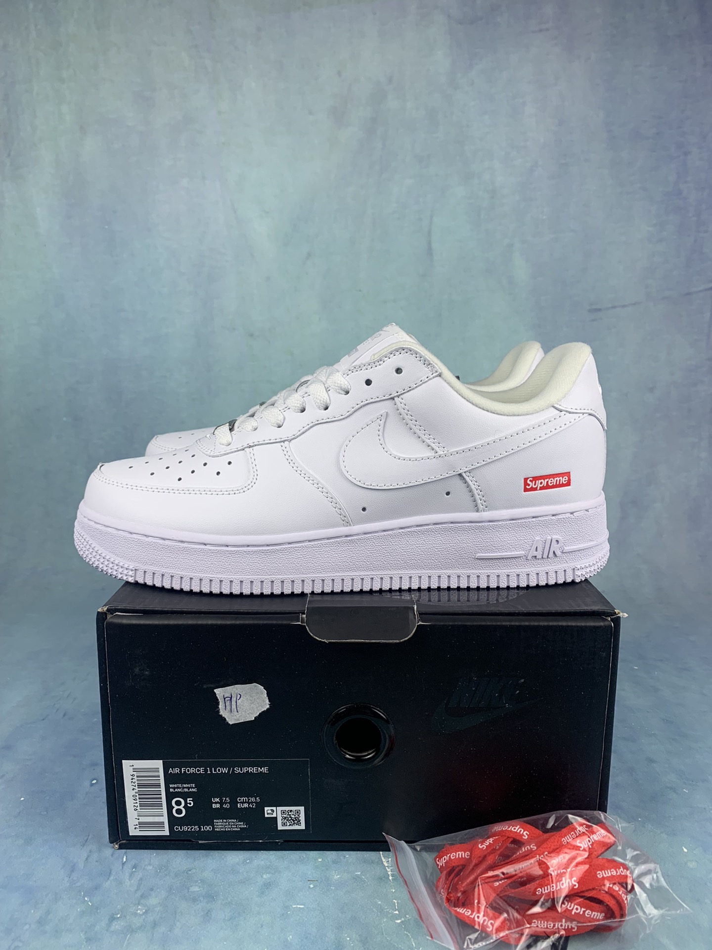 Supreme × Nike Air Force 1 Low "White"