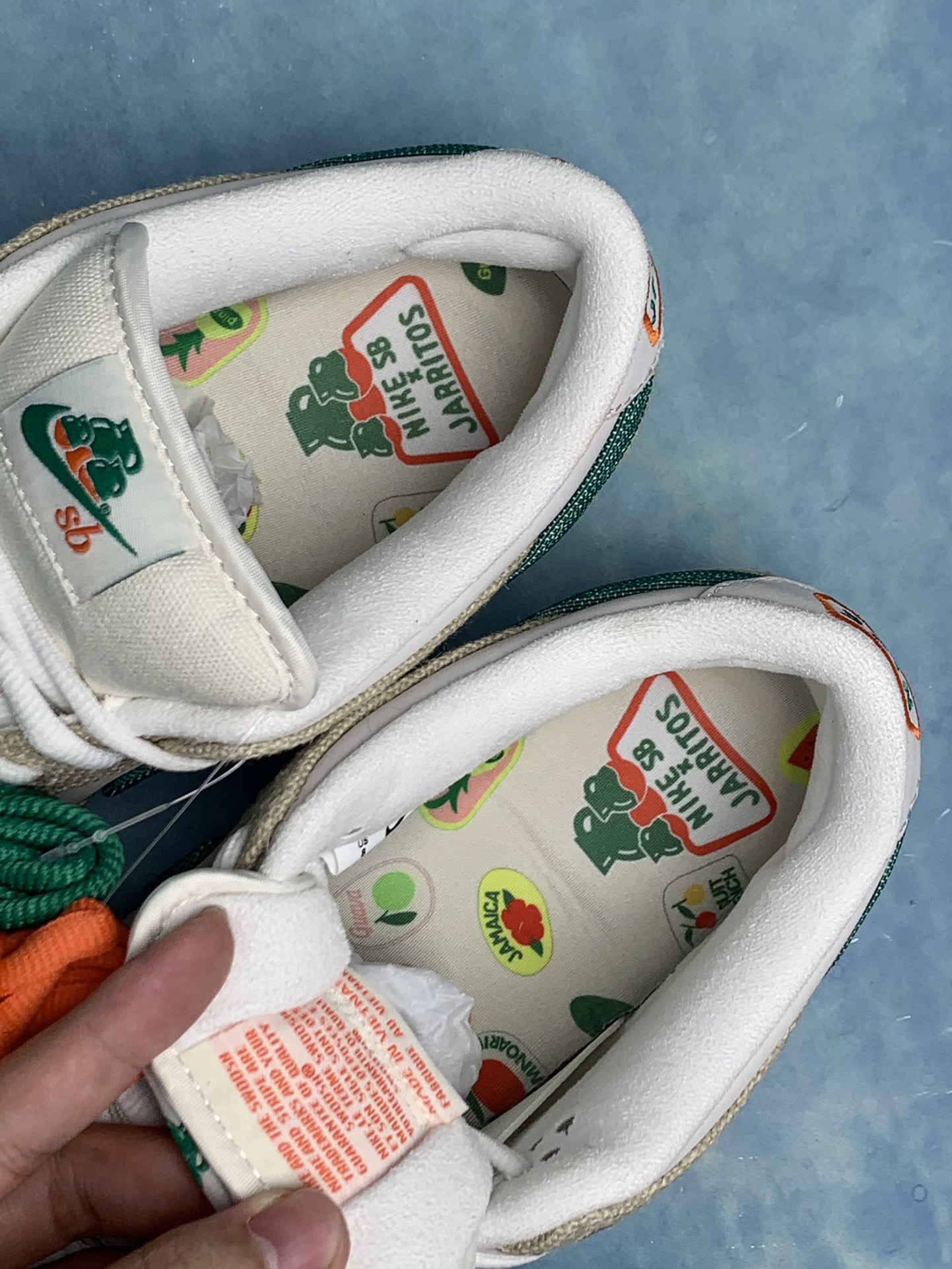 Jarritos × Nike SB Dunk Low "Phantom and Malachite"