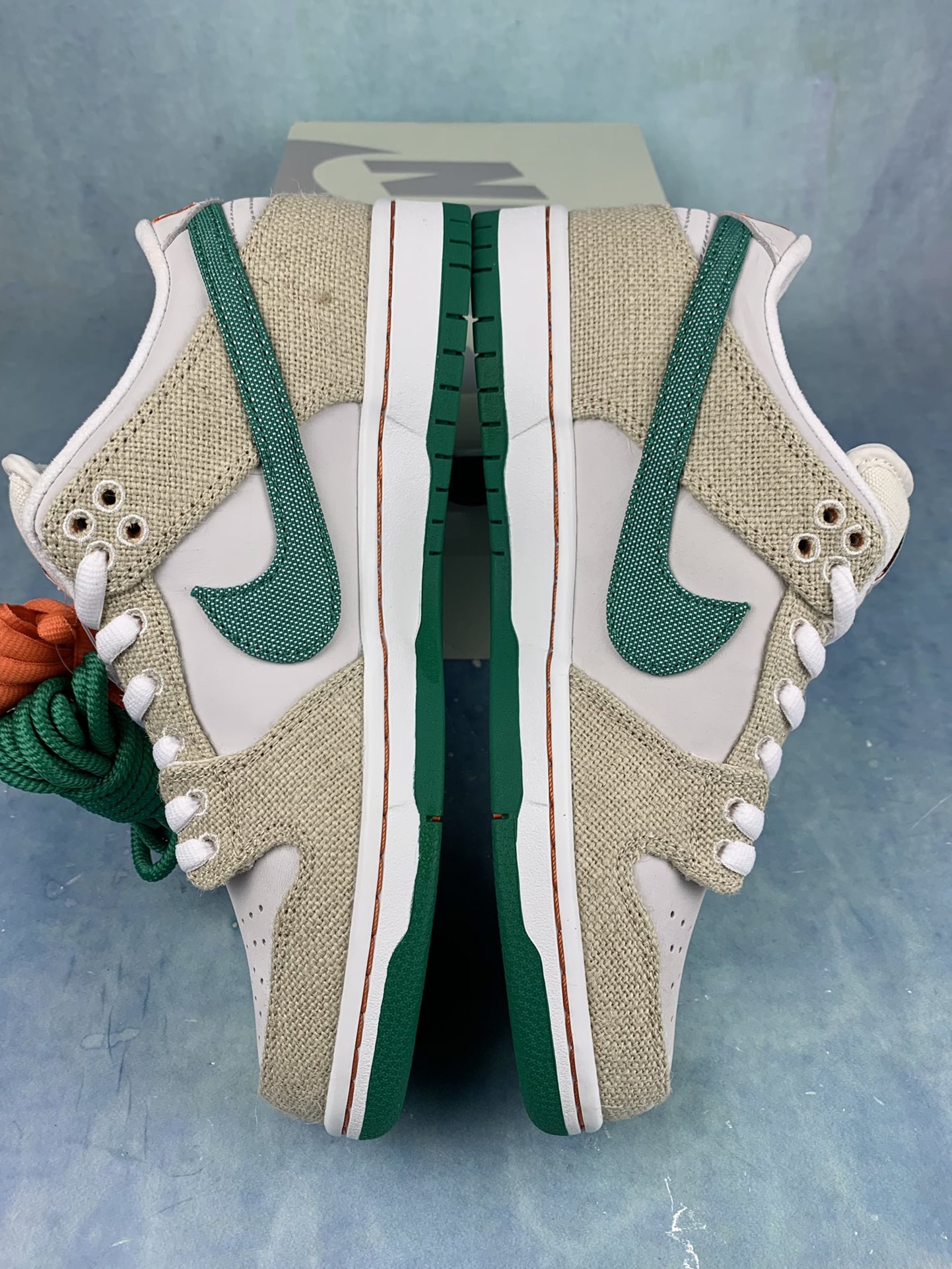 Jarritos × Nike SB Dunk Low "Phantom and Malachite"