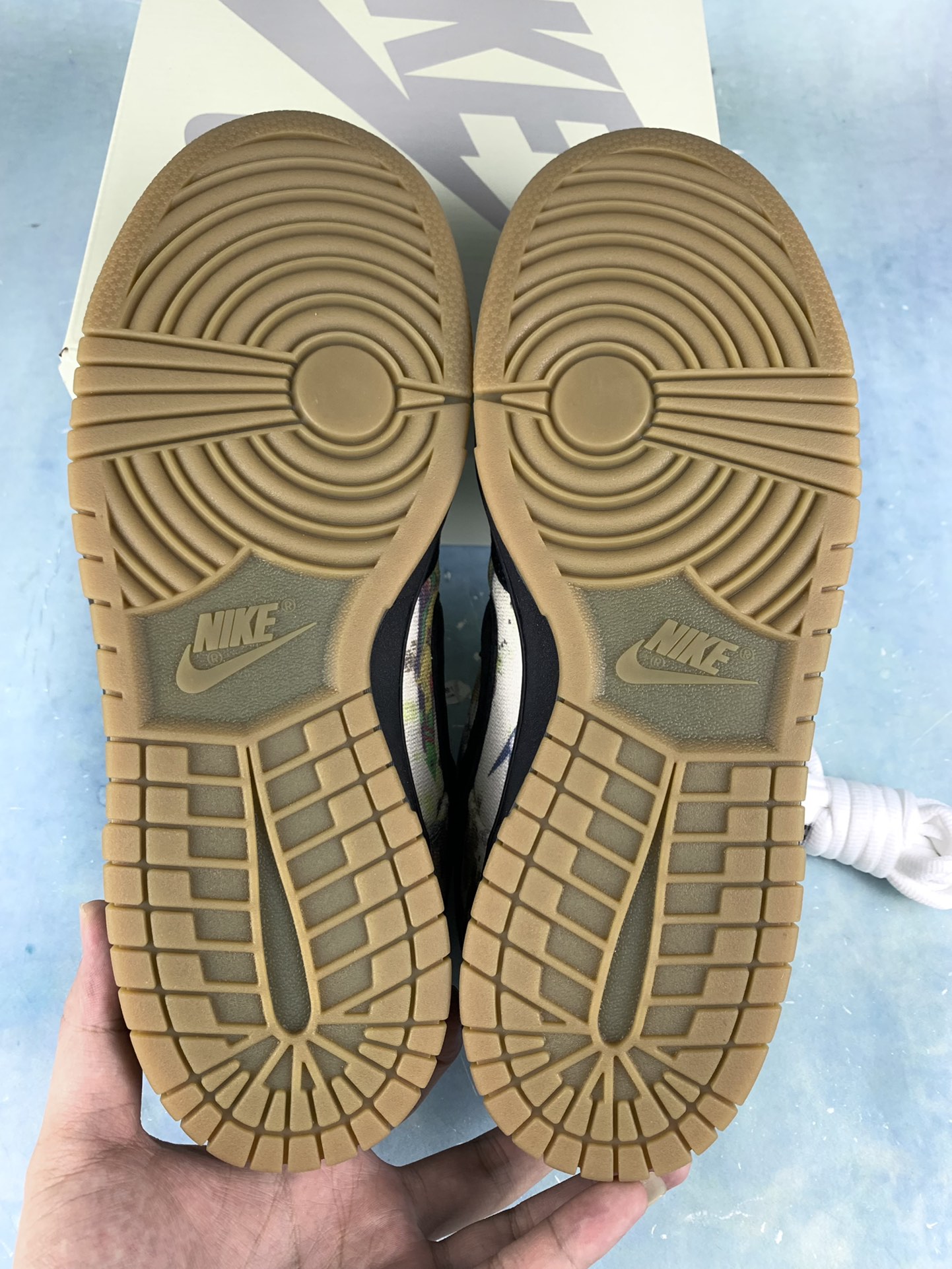 Supreme × Nike SB Dunk Low "Rammellzee"