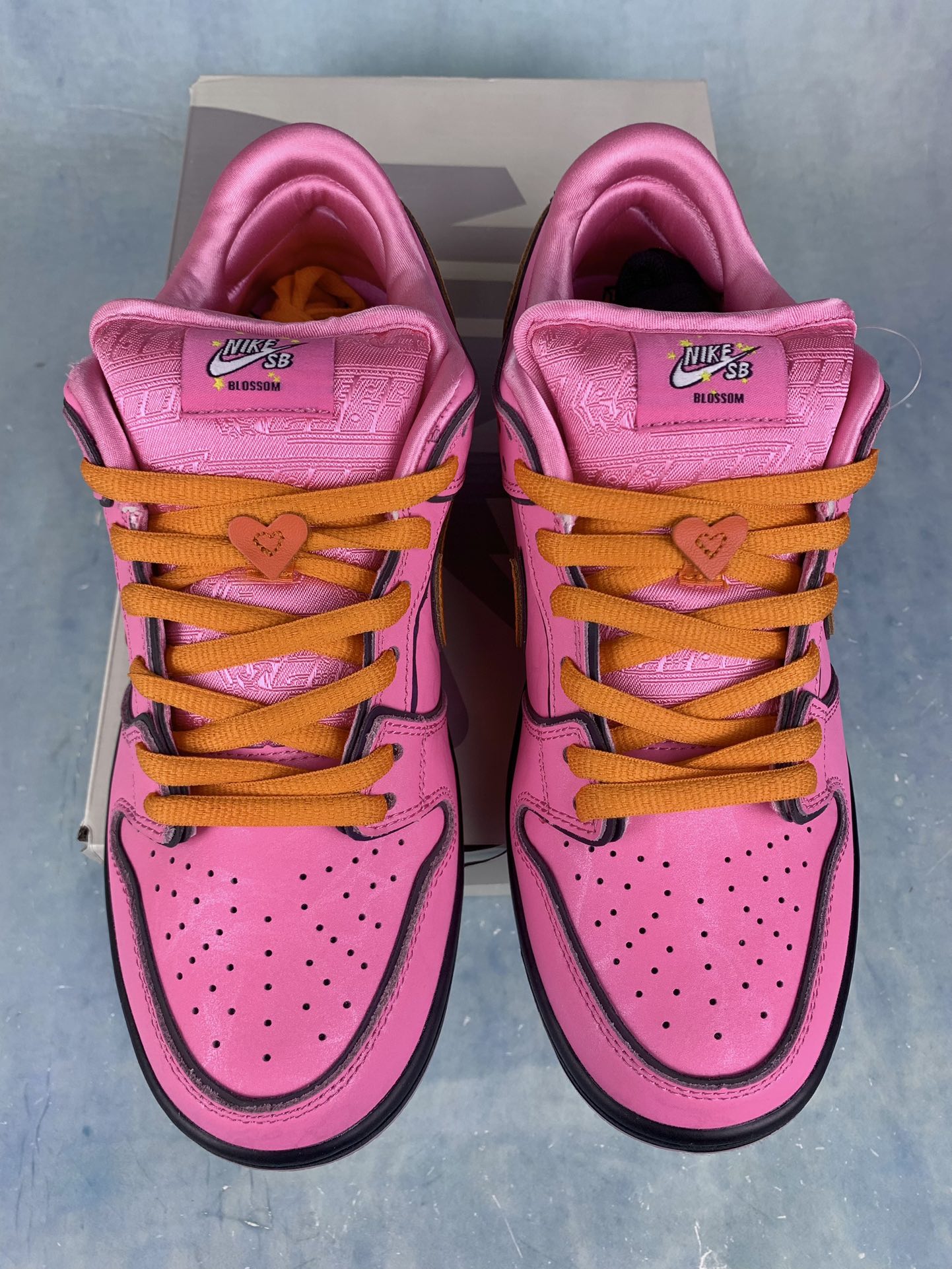 The Powerpuff Girls × Nike SB Dunk Low Pro QS "Blossom"