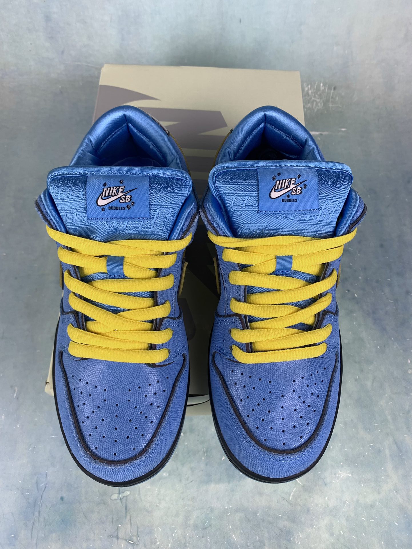 The Powerpuff Girls × Nike SB Dunk Low Pro QS "Bubbles"