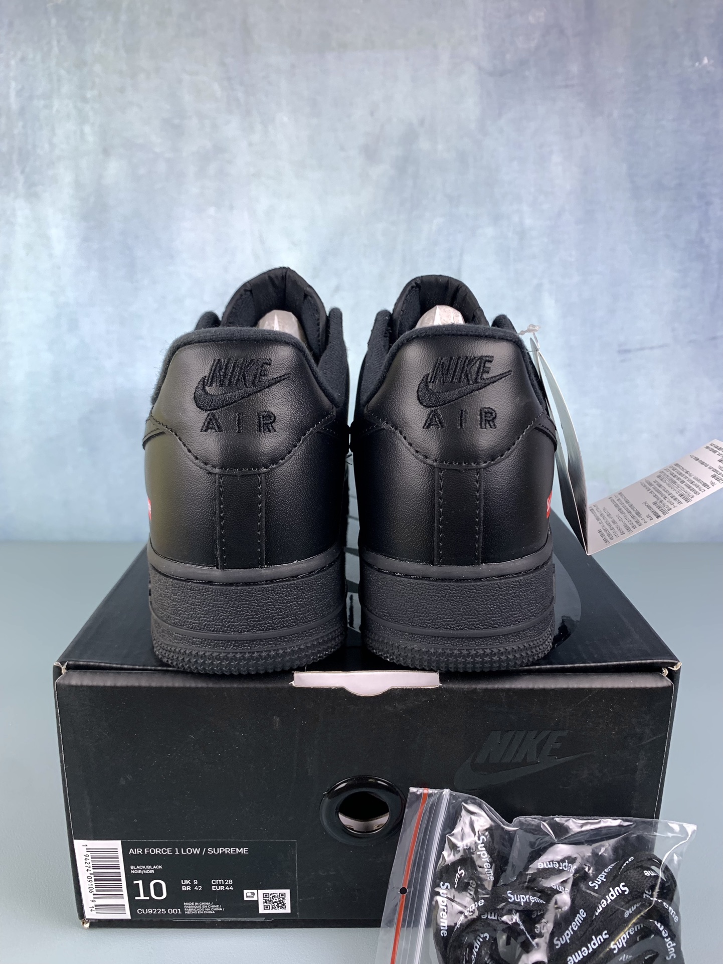 Supreme × Nike Air Force 1 Low "Black"