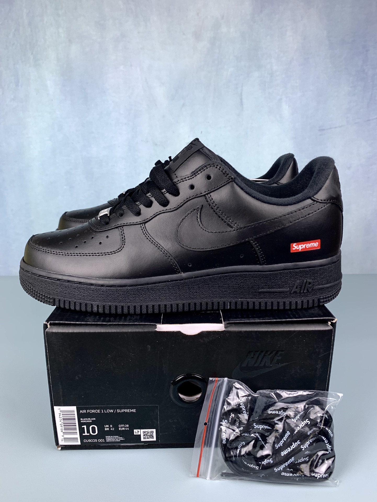 Supreme × Nike Air Force 1 Low "Black"