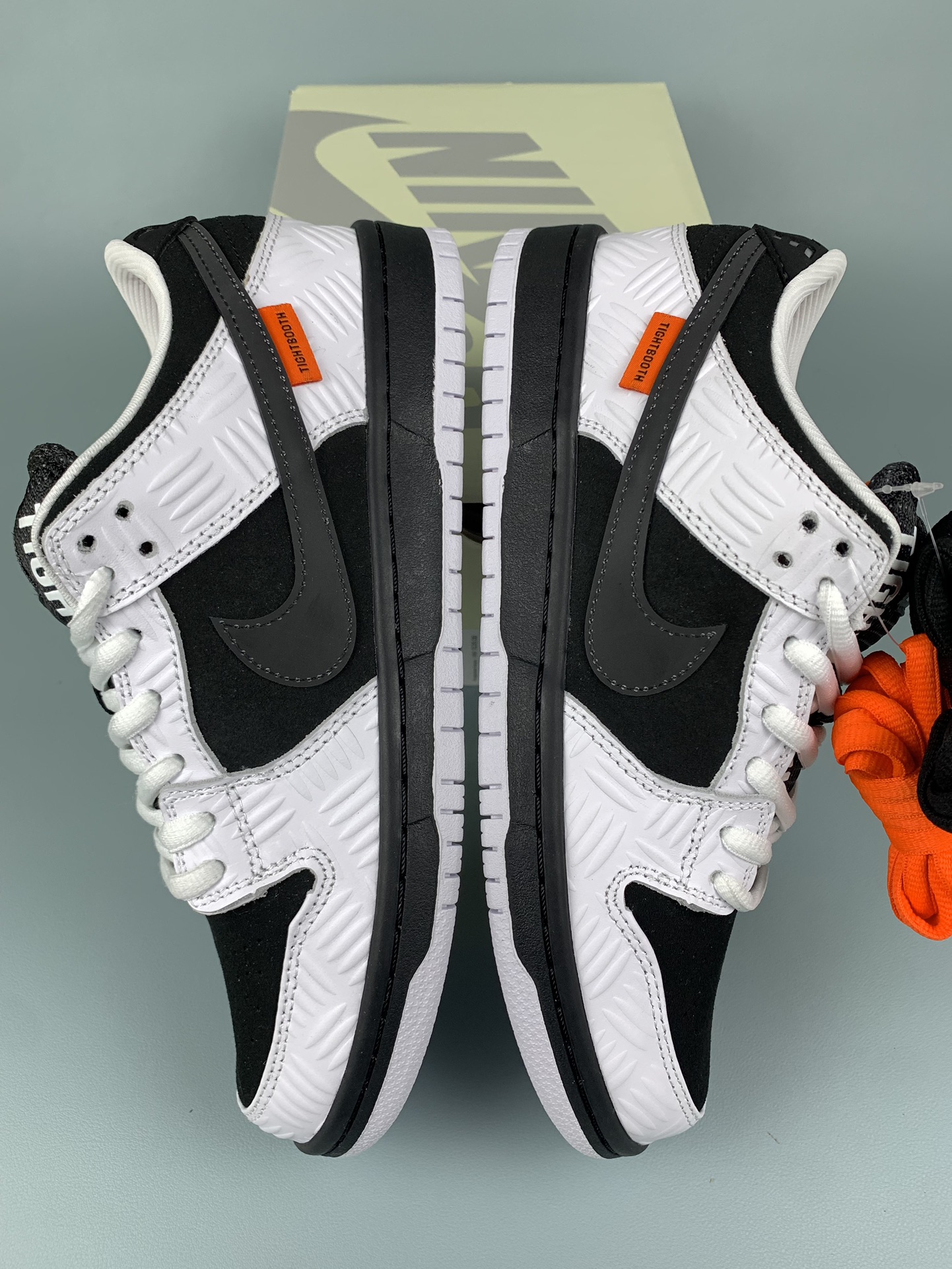 TIGHTBOOTH × Nike SB Dunk Low Pro QS "Black and White"