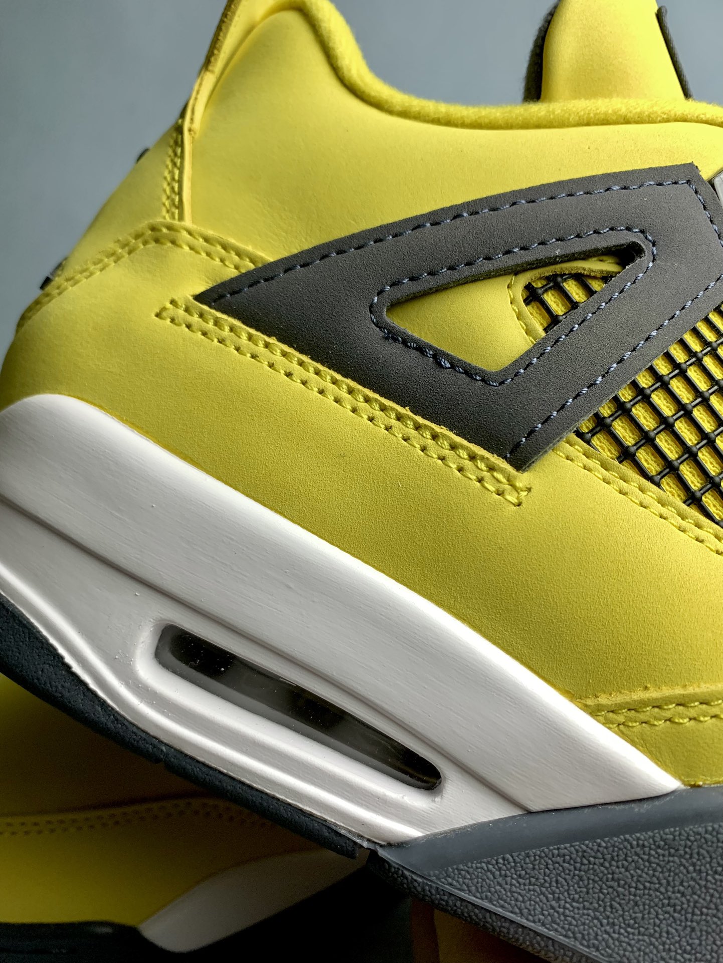 【LJR】Nike Air Jordan 4 "Tour Yellow"