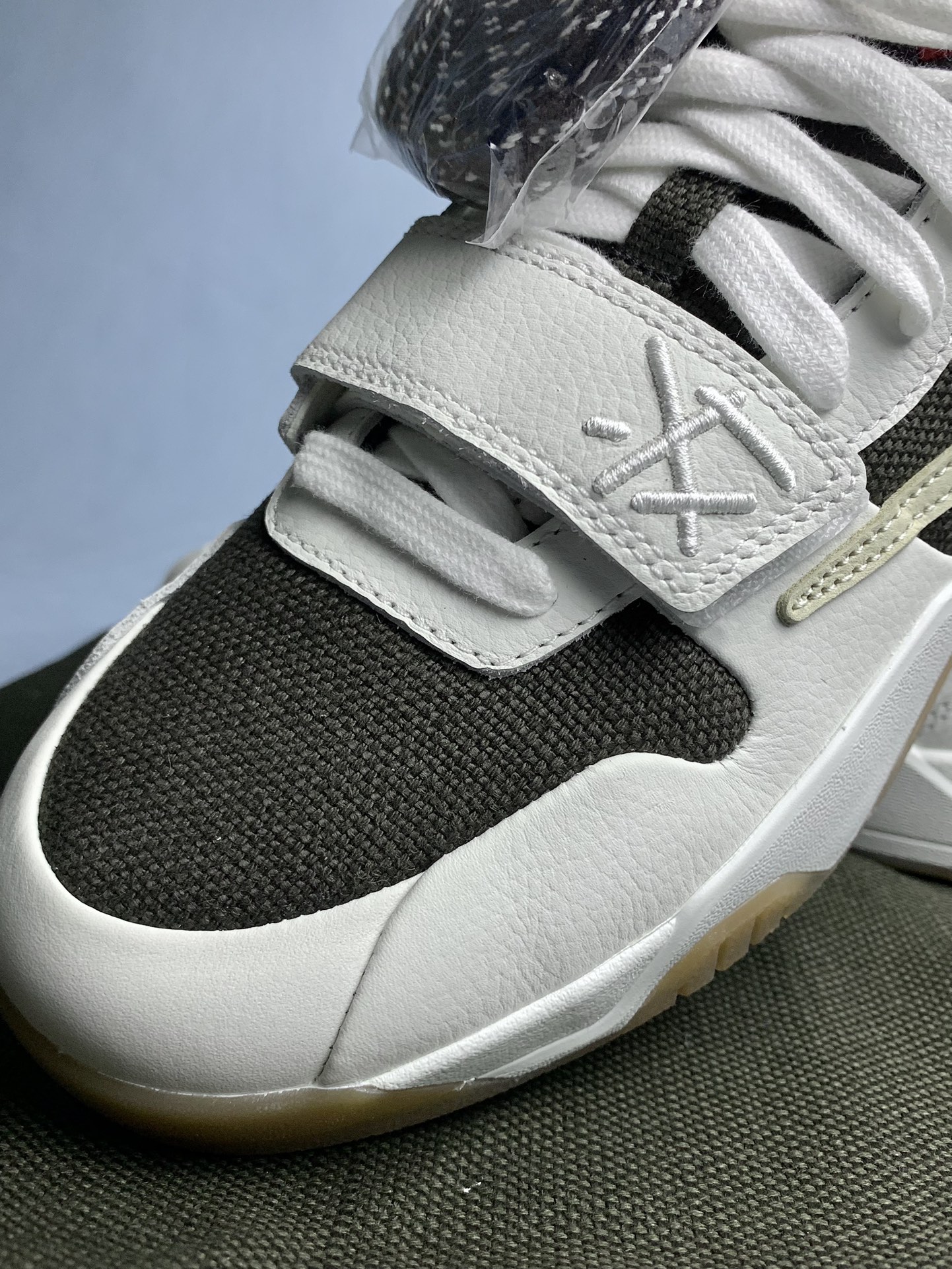 Travis Scott × Nike Jordan Jumpman Jack TR "Sail and Dark Mocha"