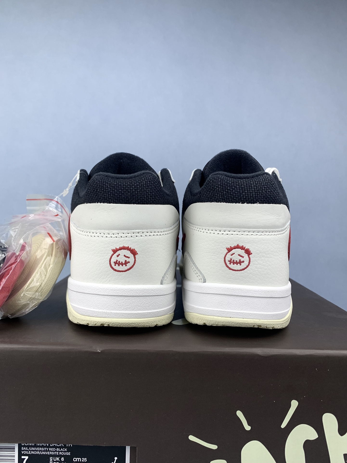 Travis Scott × Nike Jordan Jumpman Jack TR "University Red"