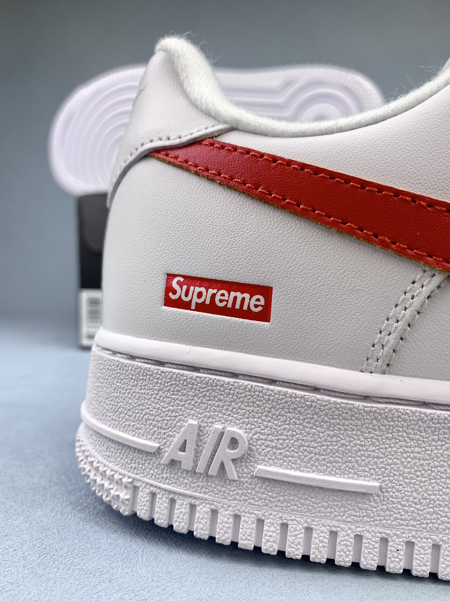 Supreme × Nike Air Force 1 Low China Exclusive "White/Speed Red"