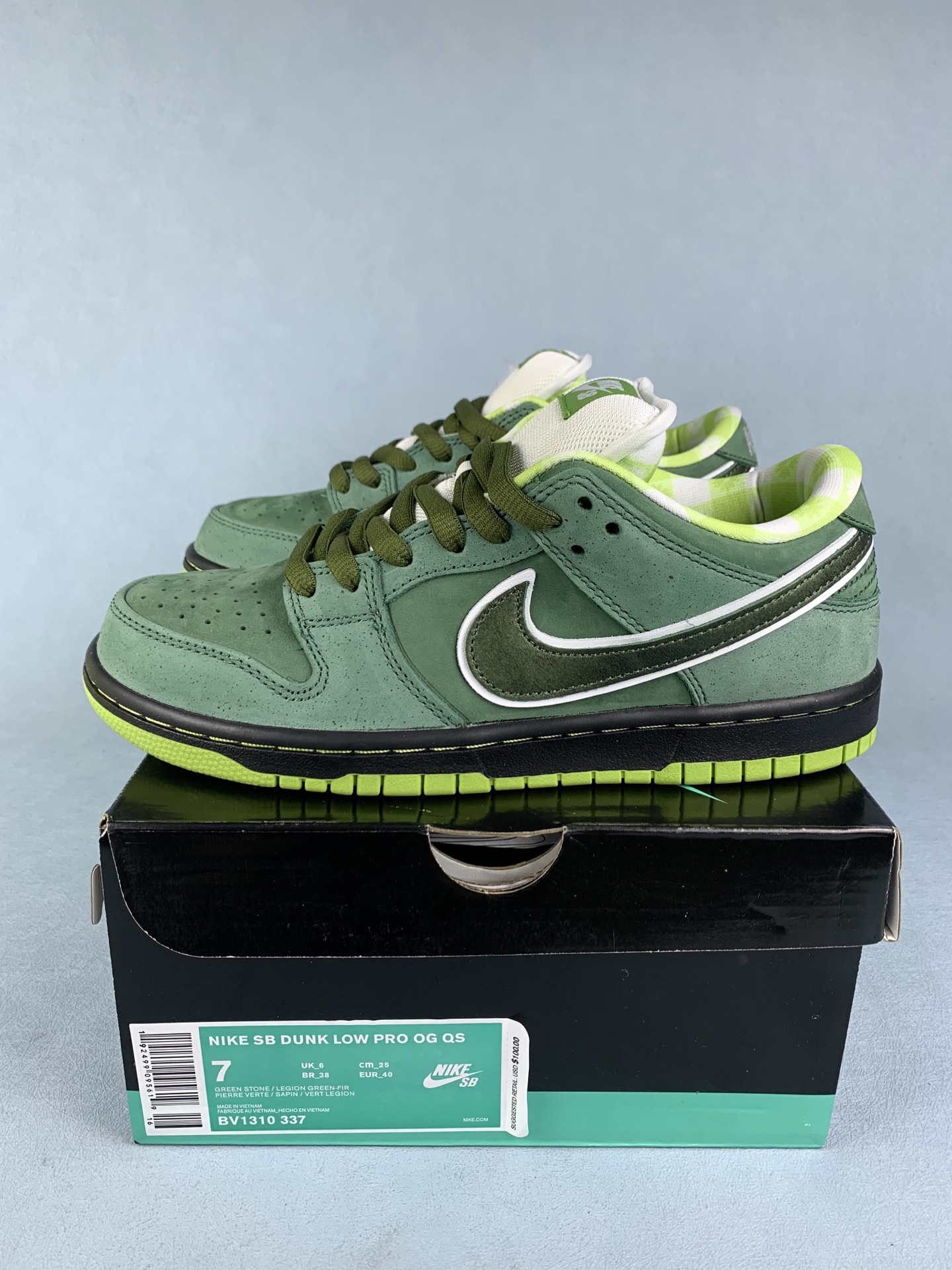 Concepts × Nike SB Dunk Low "Green Lobster"