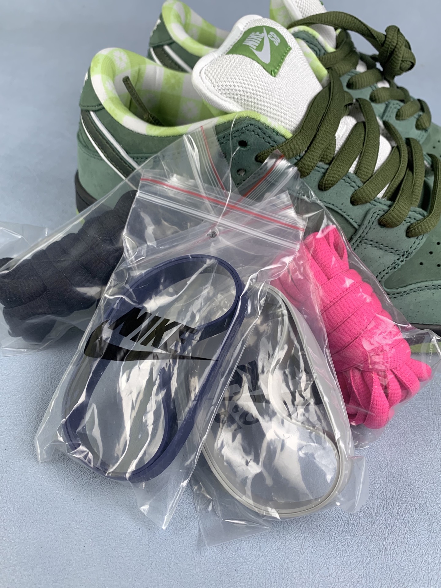 Concepts × Nike SB Dunk Low "Green Lobster"