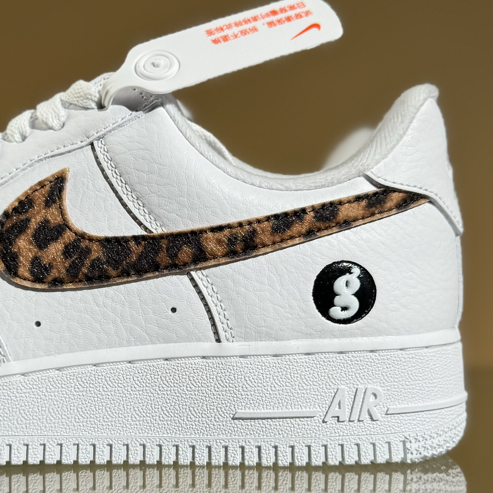 GOODENOUGH × Supreme × Nike Air Force 1 Low "White/Leopard" (25SS Week15)