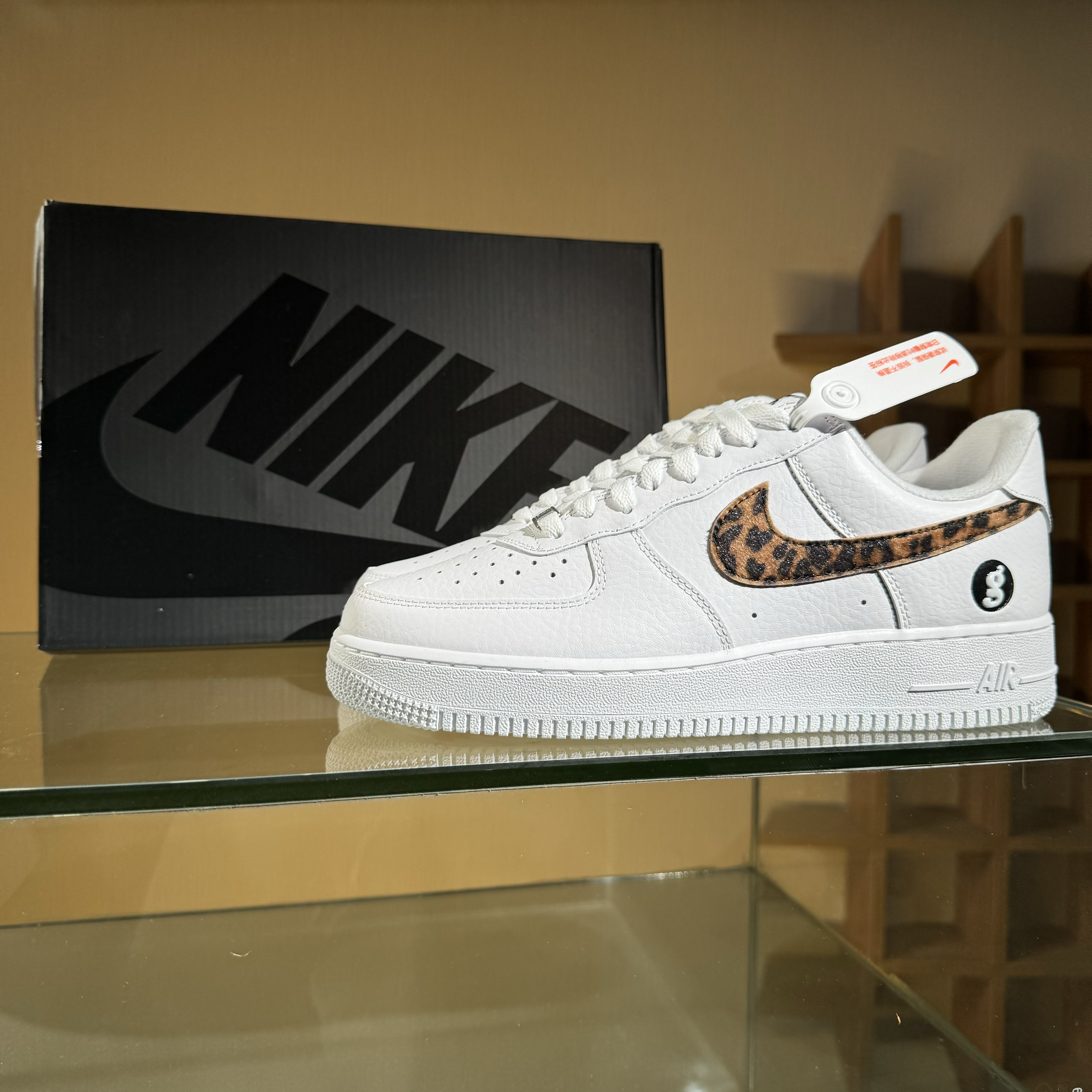 GOODENOUGH × Supreme × Nike Air Force 1 Low "White/Leopard" (25SS Week15)
