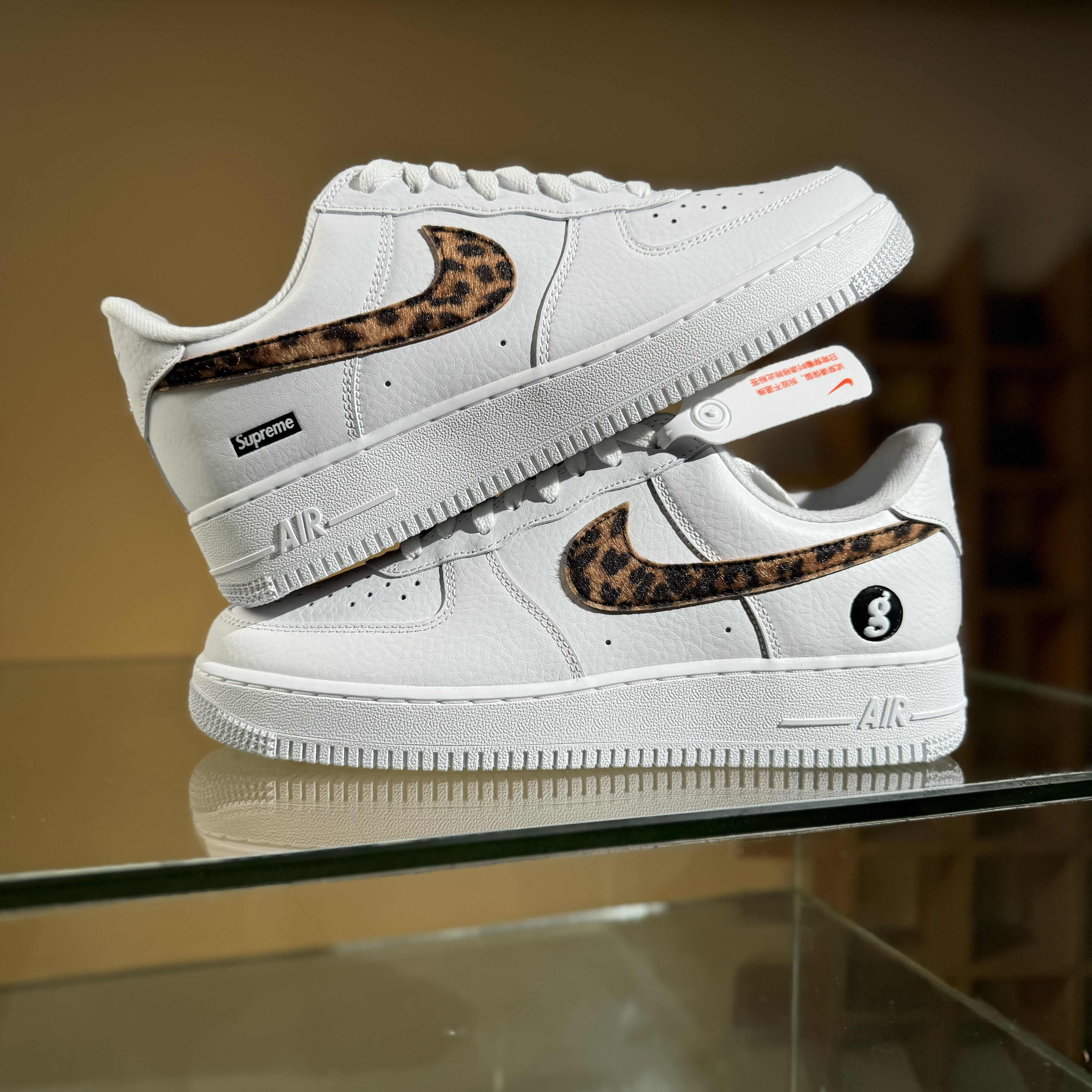 GOODENOUGH × Supreme × Nike Air Force 1 Low "White/Leopard" (25SS Week15)