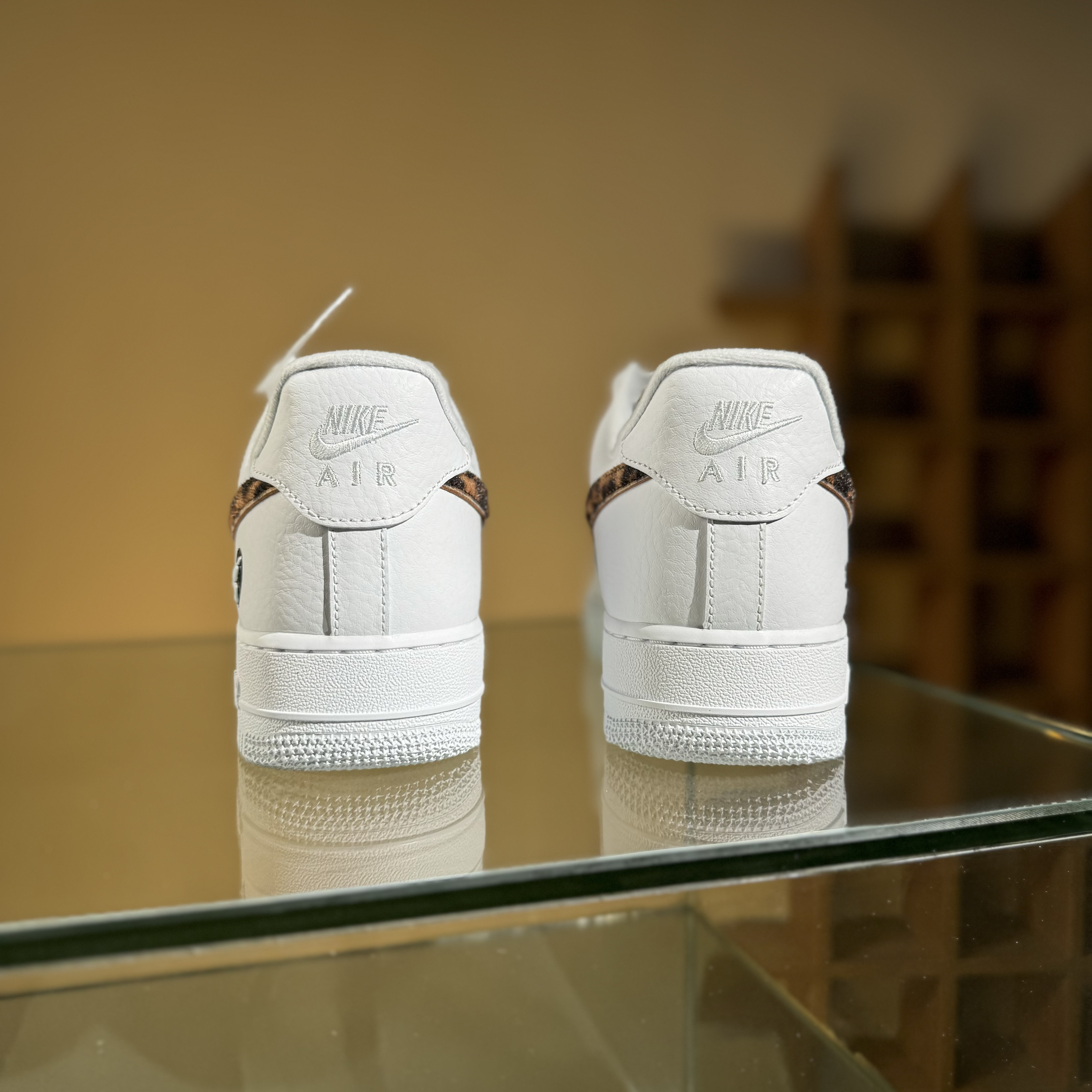 GOODENOUGH × Supreme × Nike Air Force 1 Low "White/Leopard" (25SS Week15)