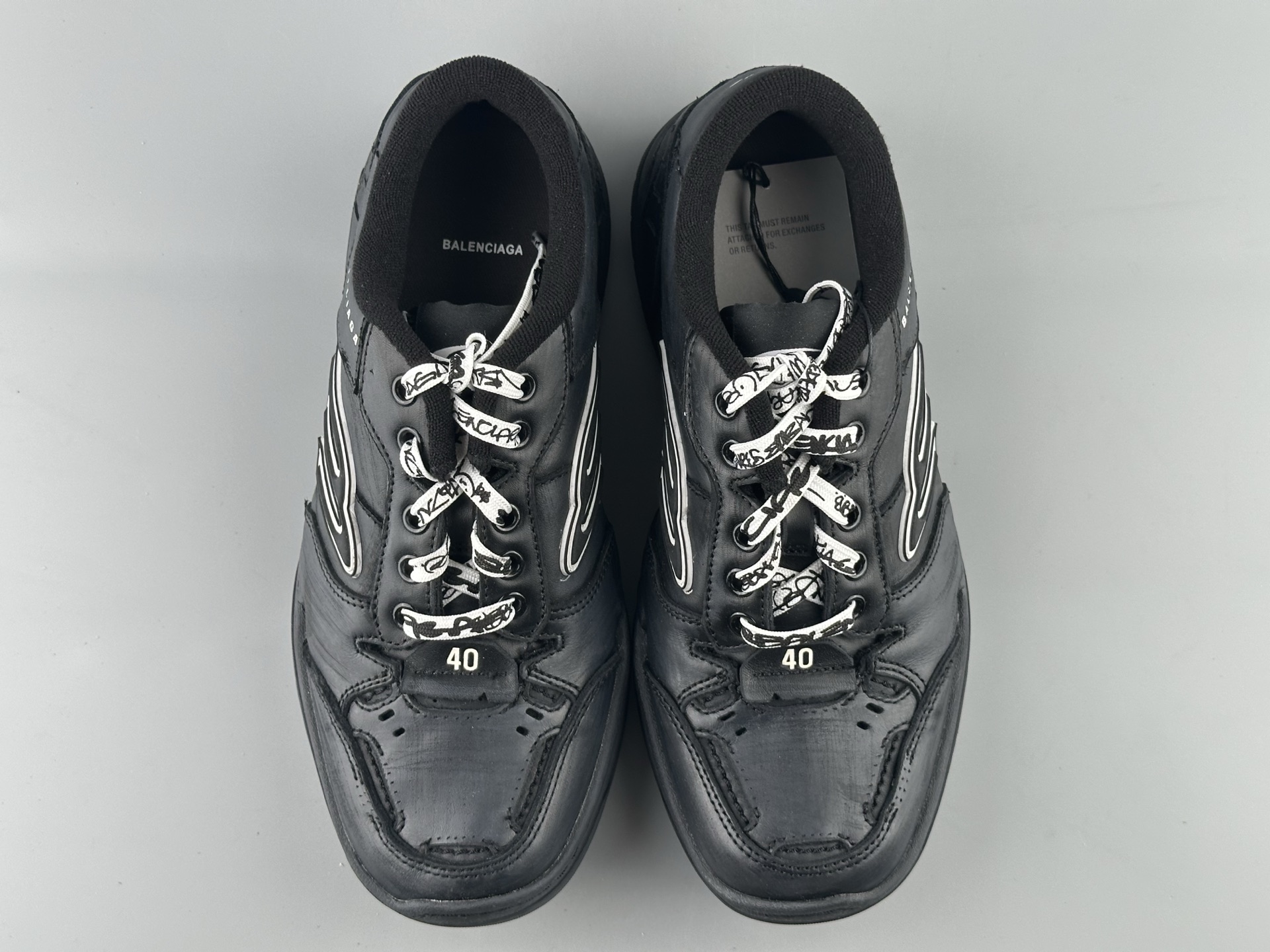 Balenciaga ブラック の メンズ Hamptons Worn-out スニーカー