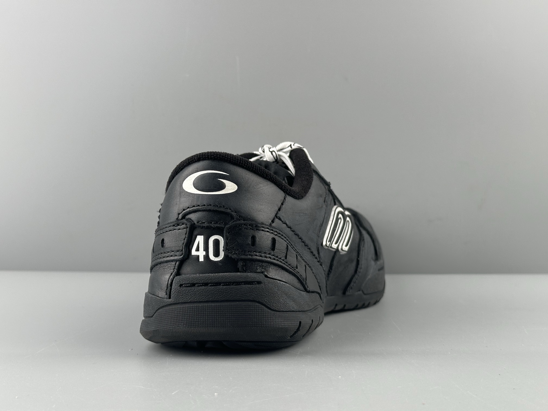 Balenciaga ブラック の メンズ Hamptons Worn-out スニーカー