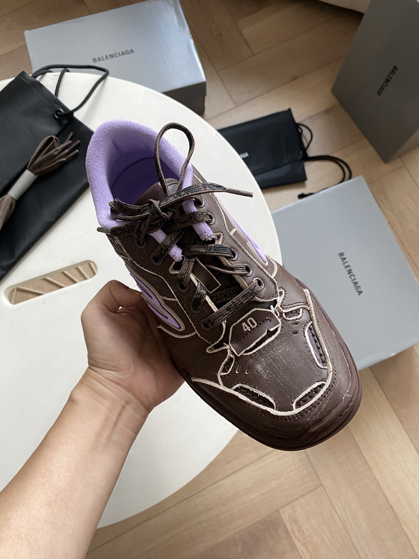 Blenciaga Hamptons Medium Worn-out Sneaker in Brown/lilac