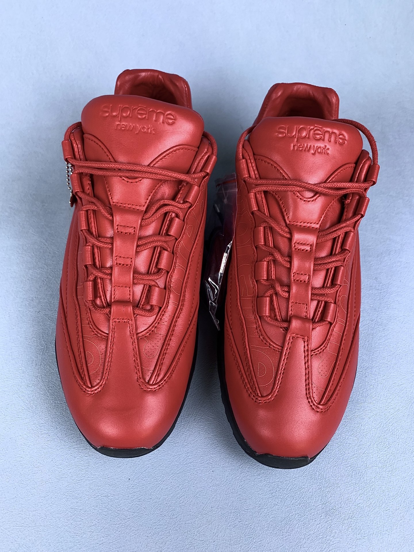 Supreme × Nike Air Max 95 Lux "Red"