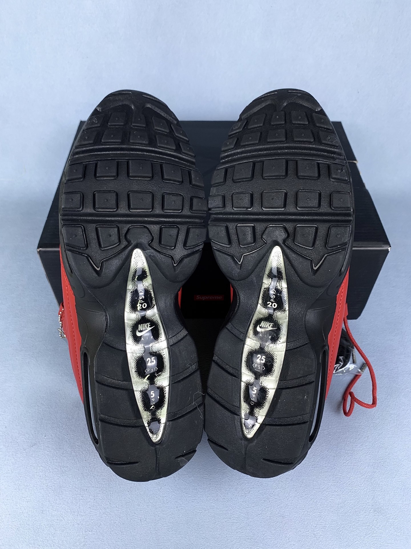 Supreme × Nike Air Max 95 Lux "Red"