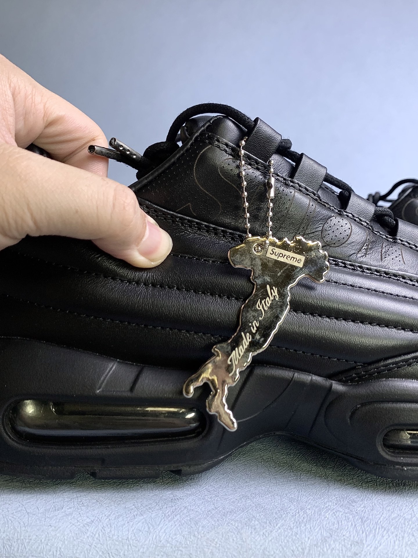 Supreme × Nike Air Max 95 Lux "Triple Black"