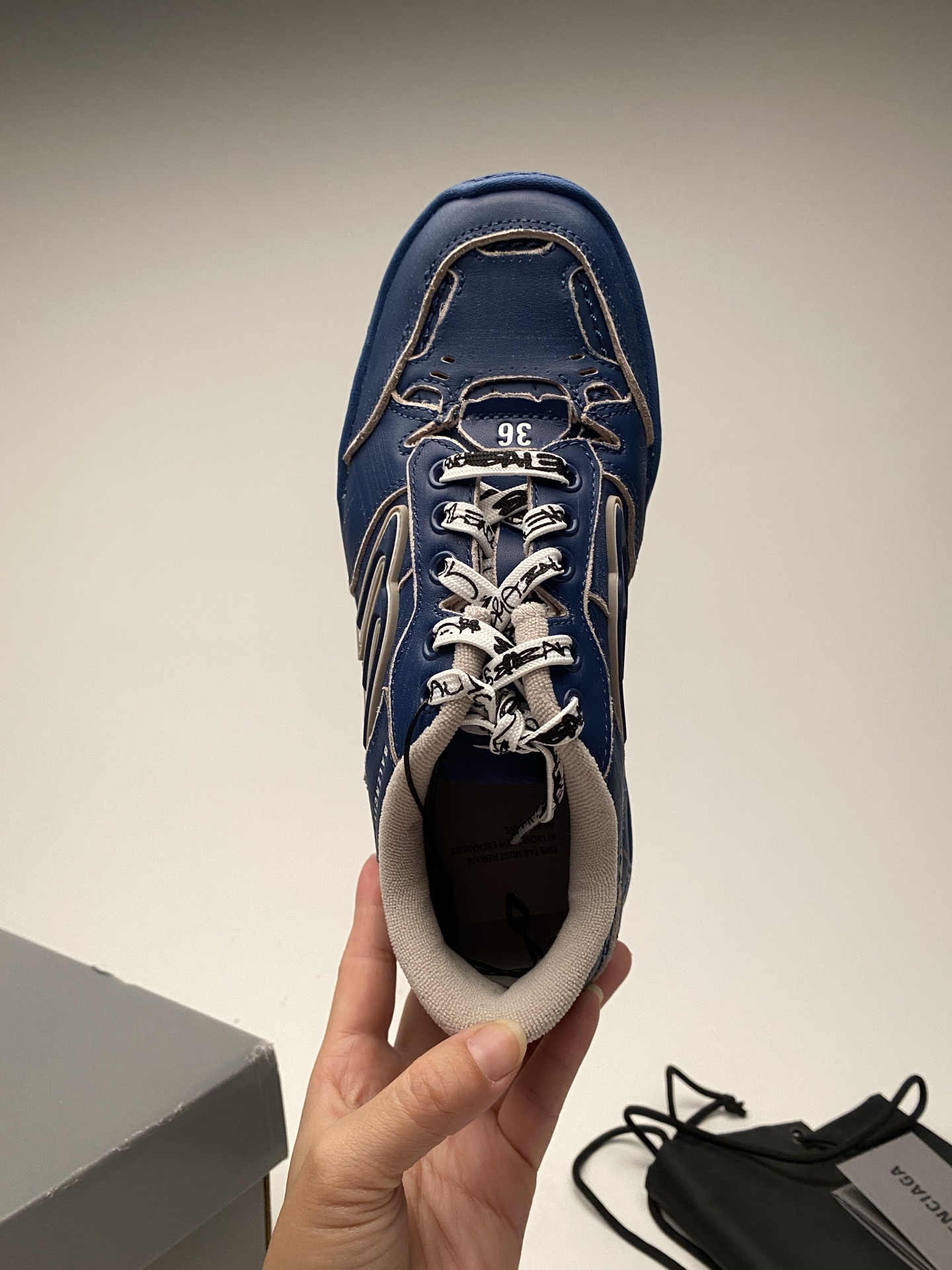 Blenciaga Hamptons Medium Worn-out Sneaker in Navy/taupe