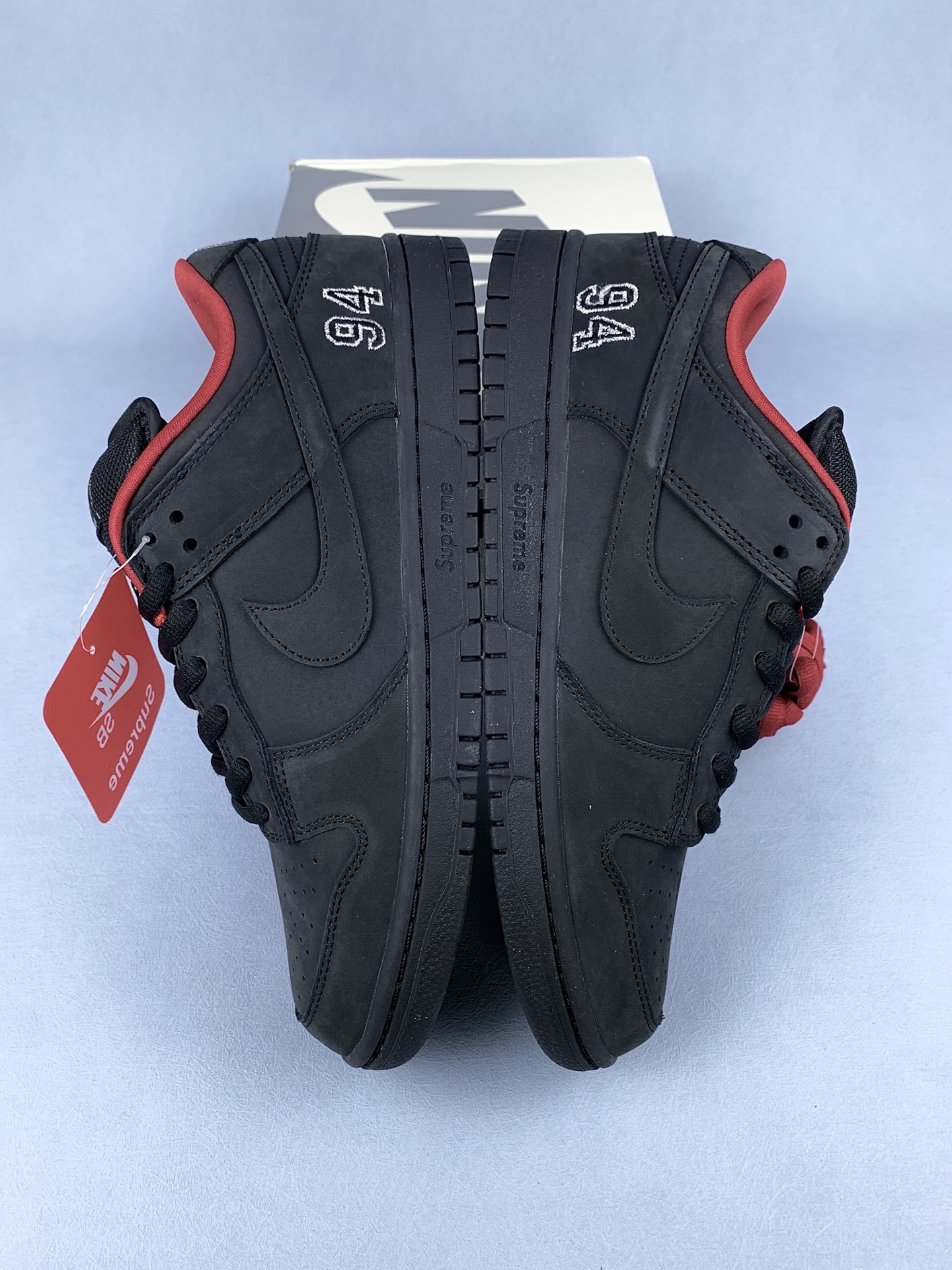 Supreme × Nike SB Dunk Low "Black" (25FW Week2)