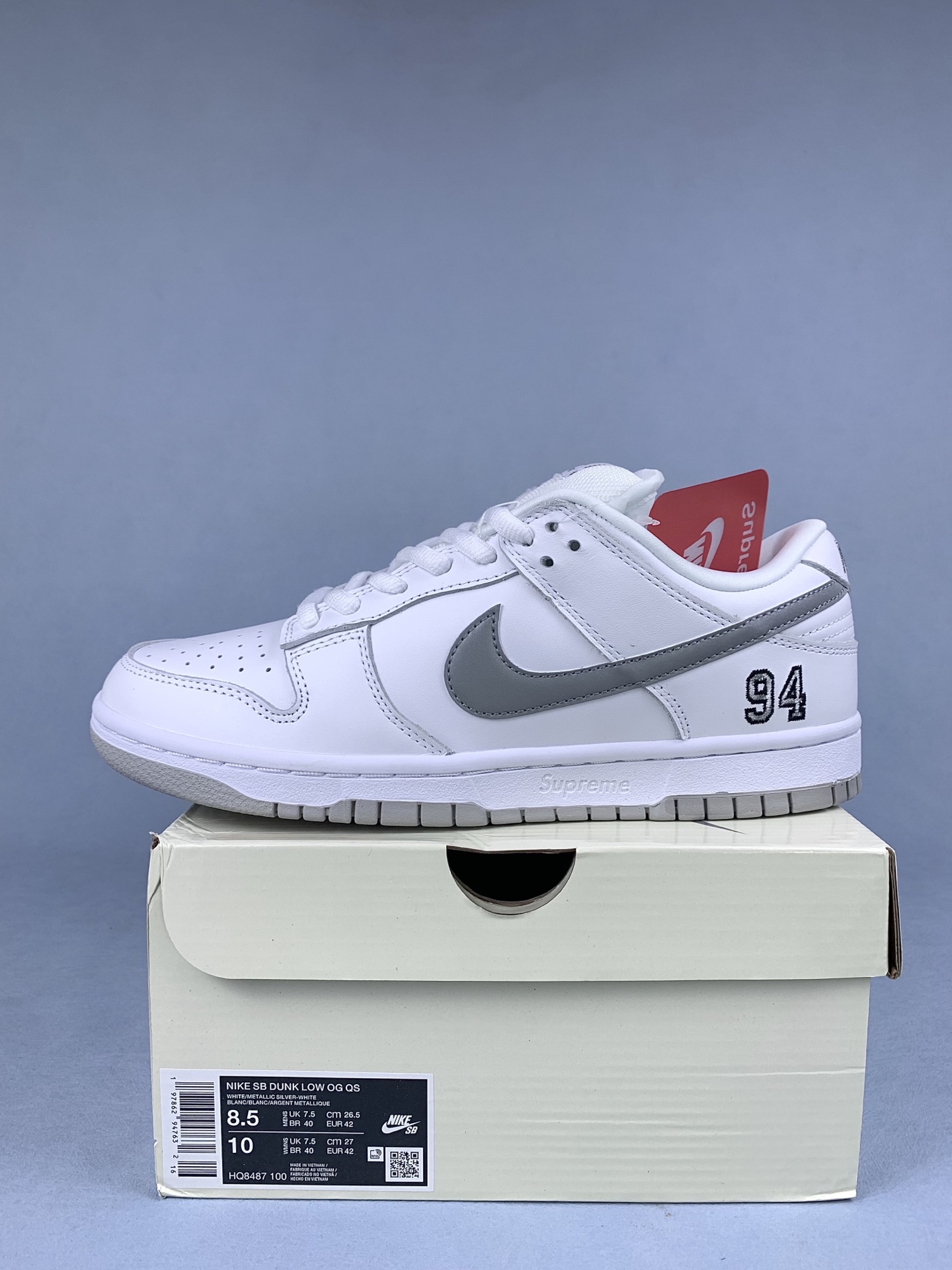 Supreme × Nike SB Dunk Low "White/Metallic Silver" (25FW Week2)