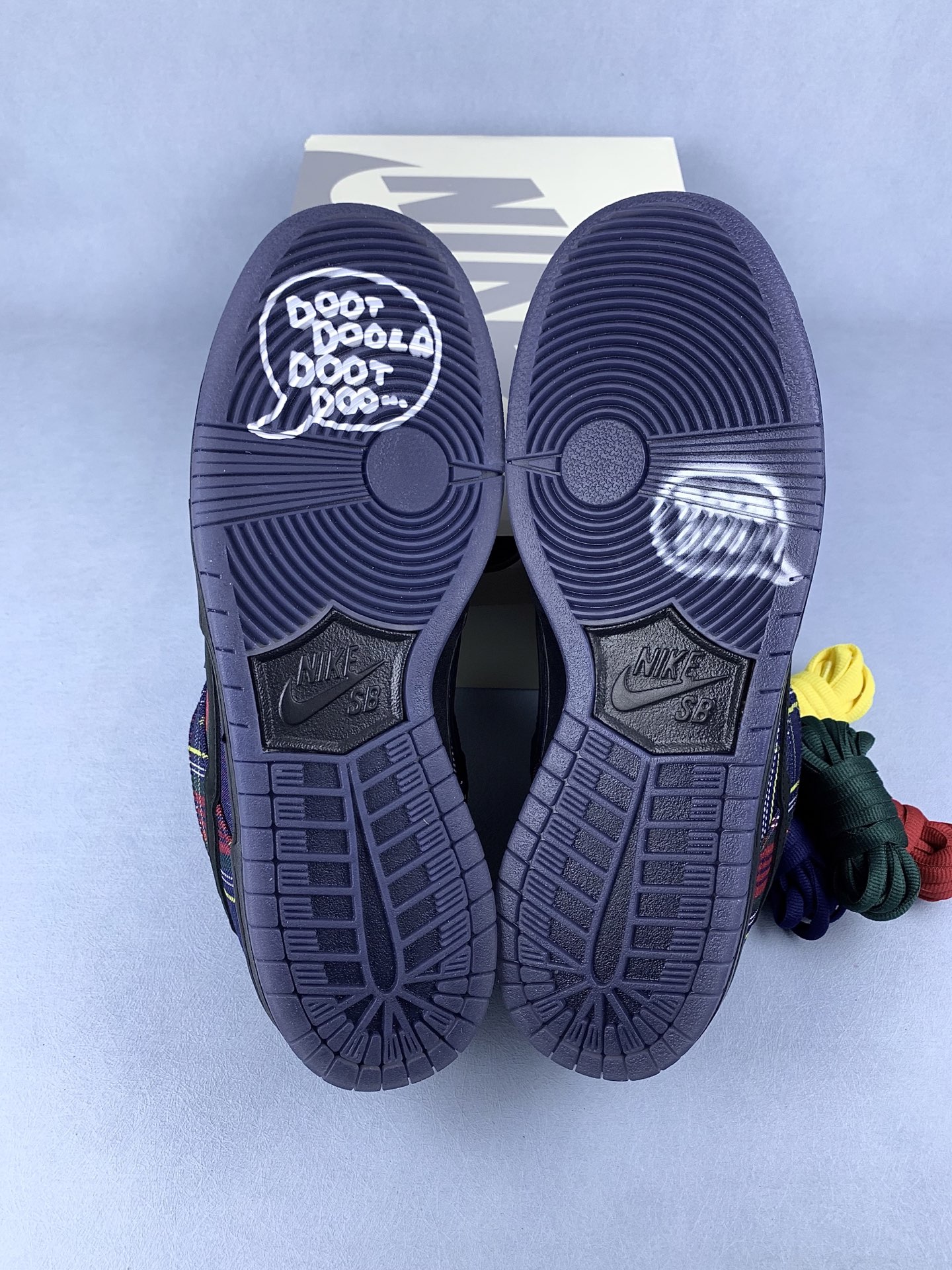 Nardwuar × Nike SB Dunk Low Pro QS "Tartan"