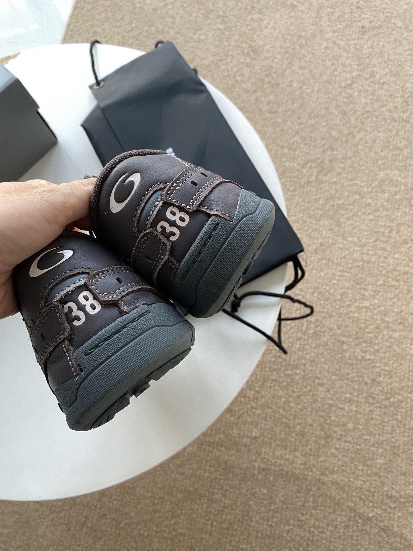 Blenciaga Hamptons Medium Worn-out Sneaker in Brown/lilac