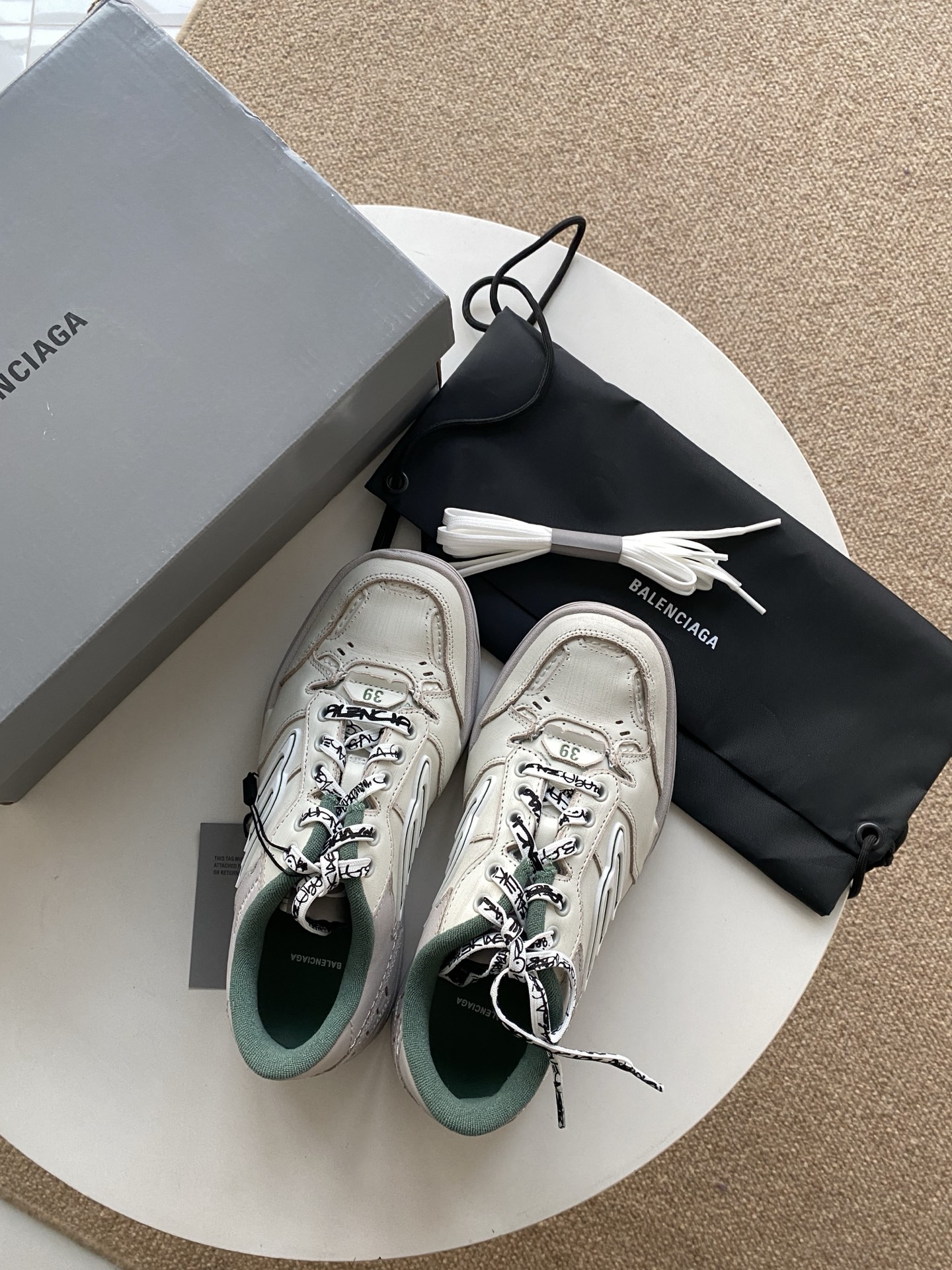 Blenciaga Hamptons Medium Worn-out Sneaker in Beige/green