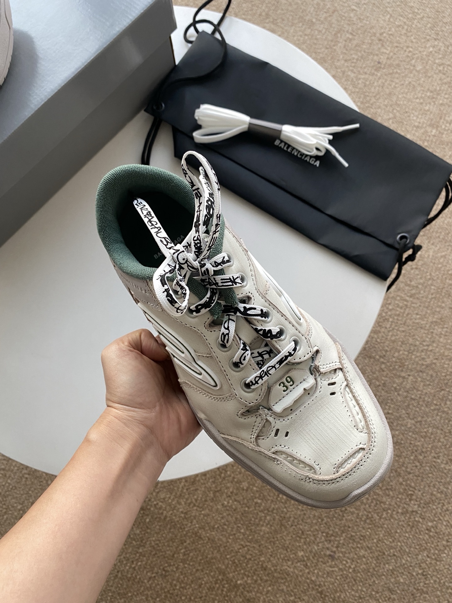 Blenciaga Hamptons Medium Worn-out Sneaker in Beige/green