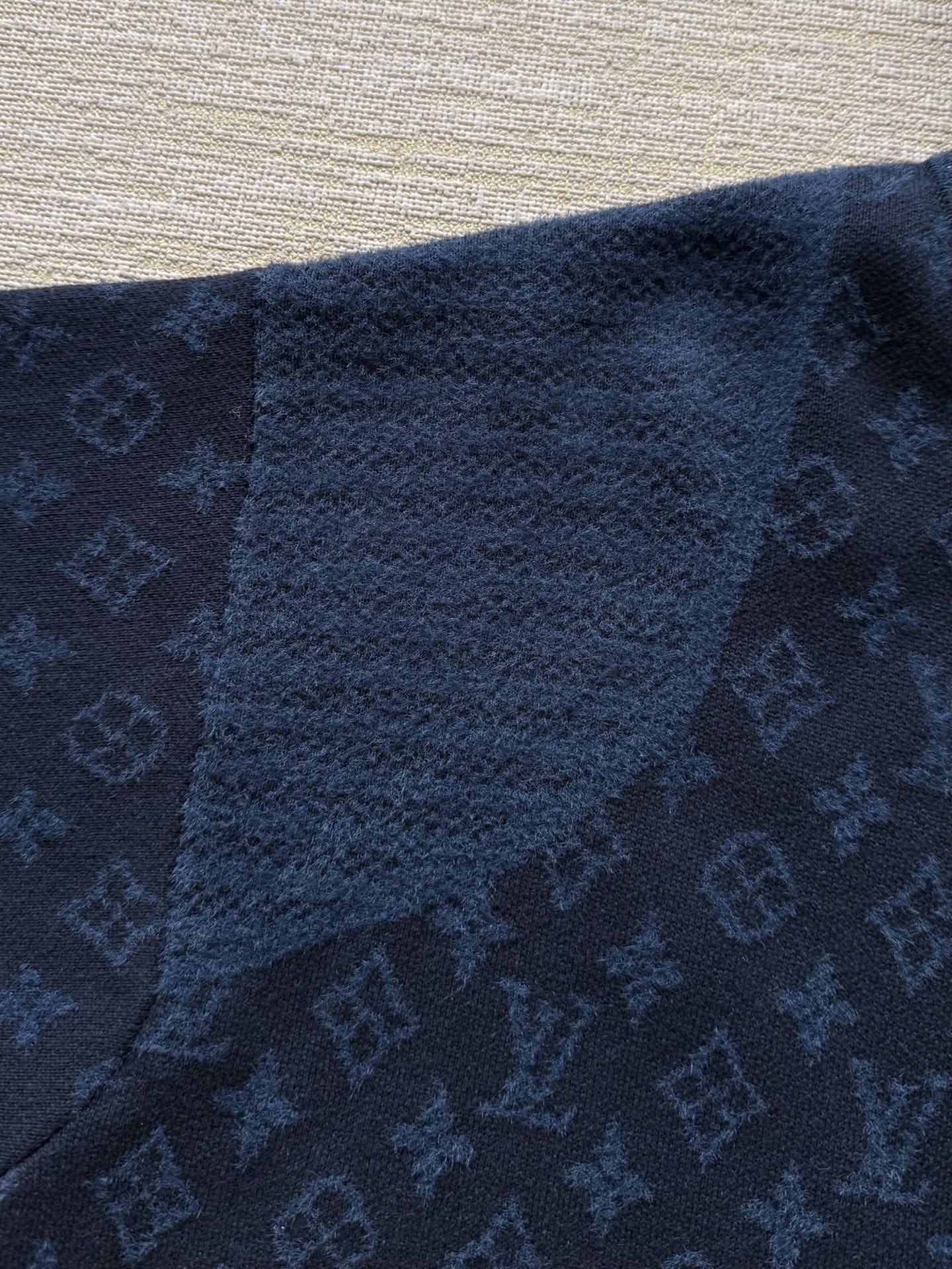 1AIWFV グラフィック ジャカードフーディ