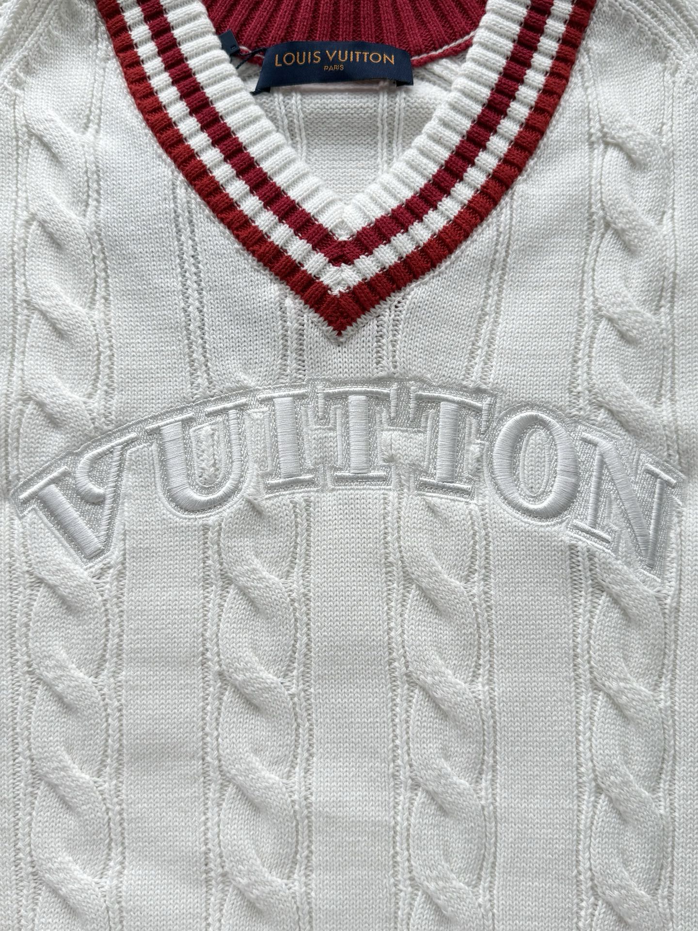 1AIJYP プレッピー Vネック ケーブルプルオーバー