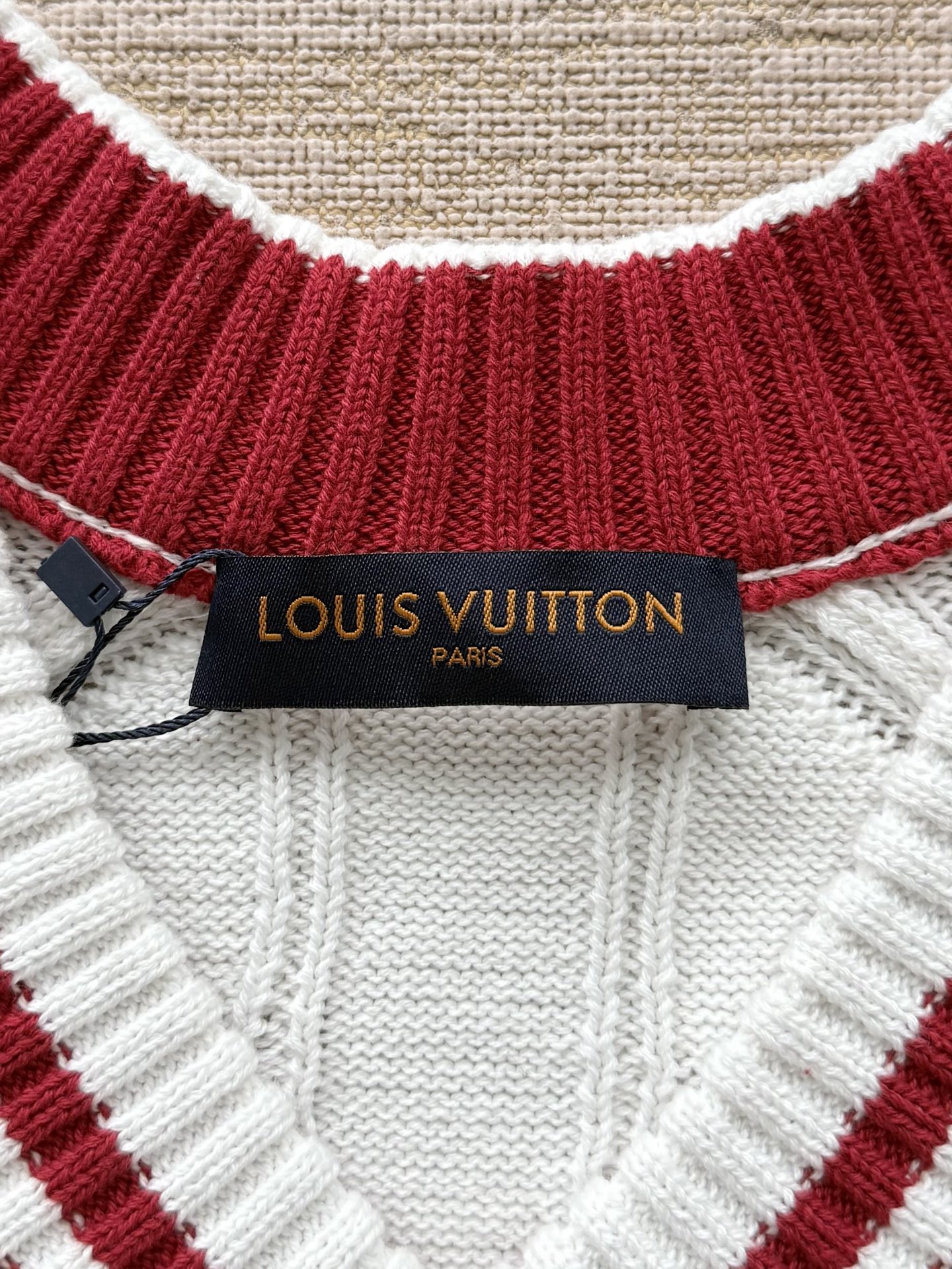 1AIJYP プレッピー Vネック ケーブルプルオーバー