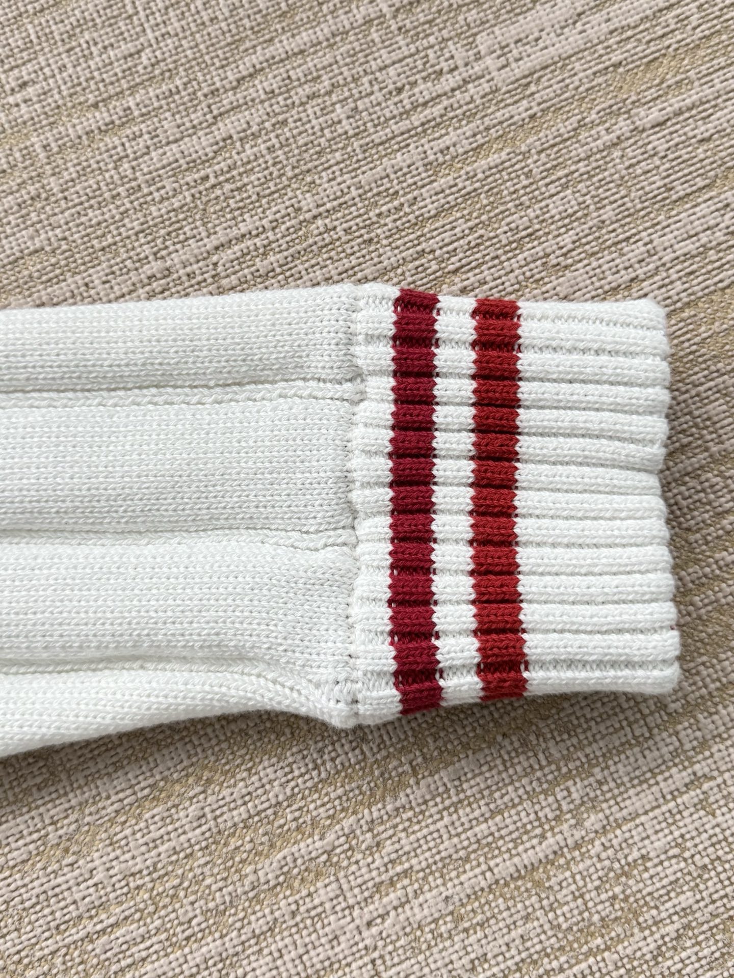 1AIJYP プレッピー Vネック ケーブルプルオーバー