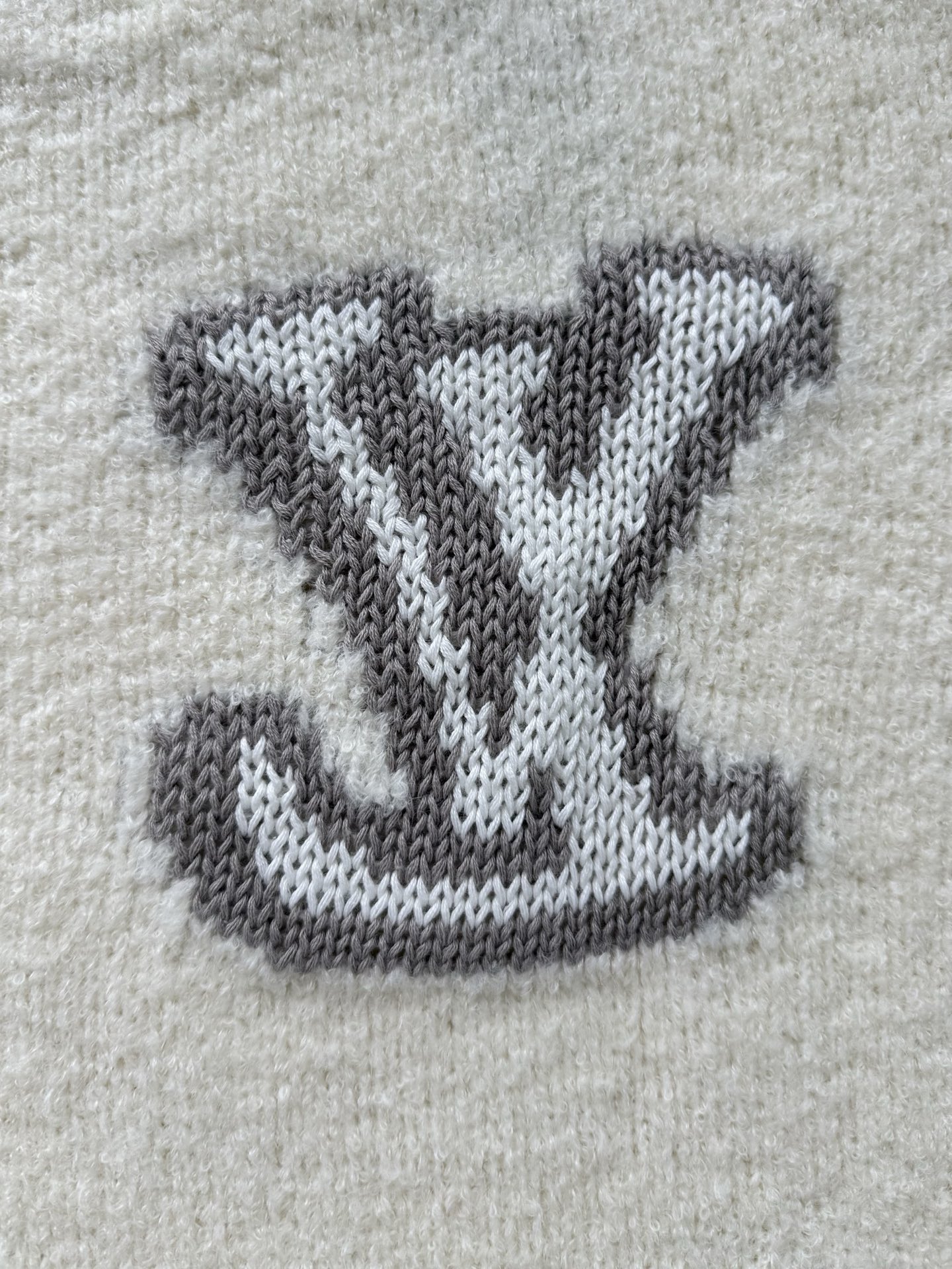 1AHEC4 インターシャ クルーネック