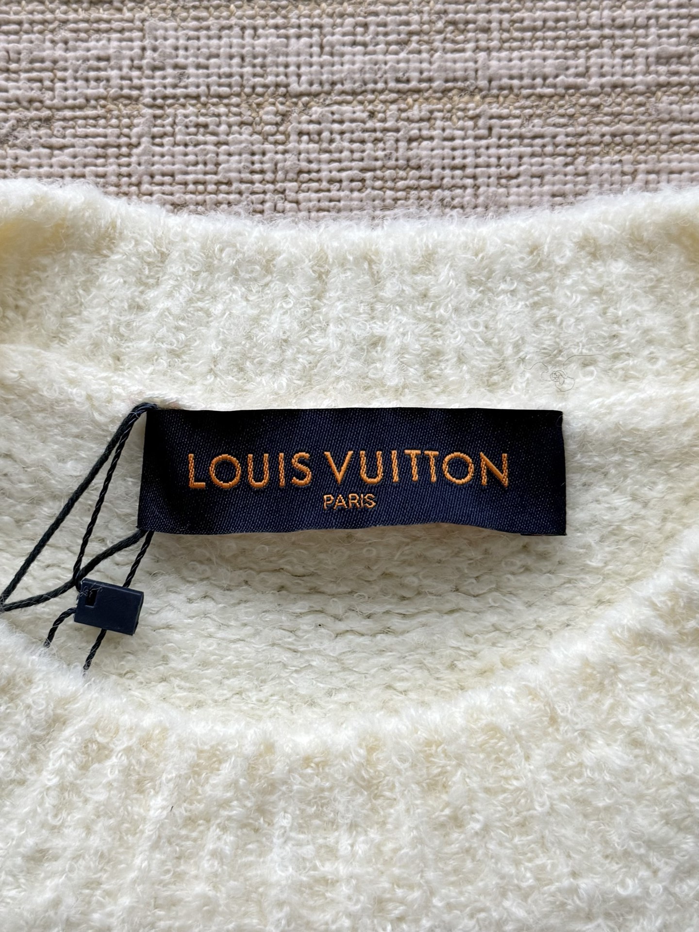 1AHEC4 インターシャ クルーネック