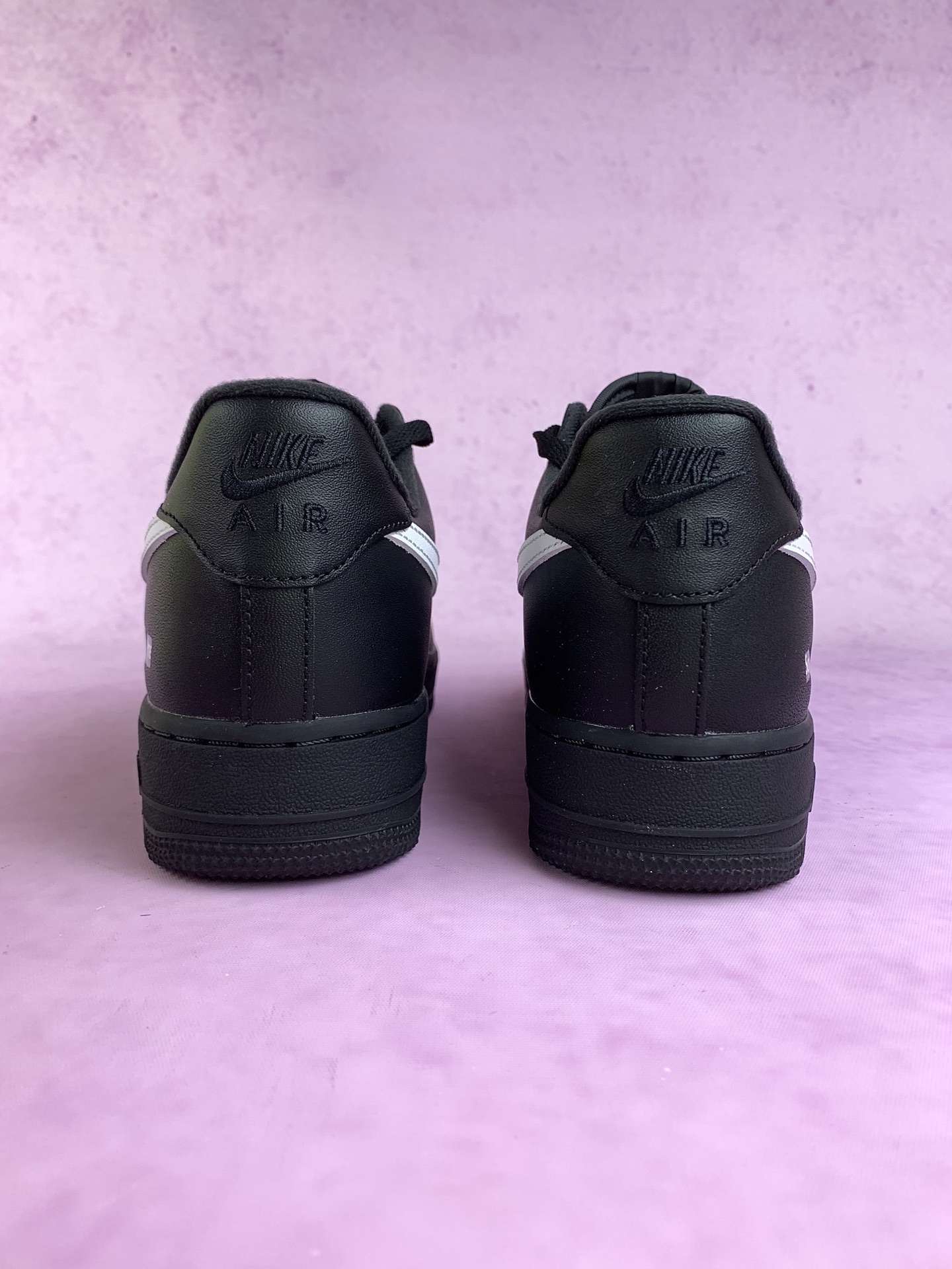 Supreme × Nike Air Force 1 Low "Black/White"