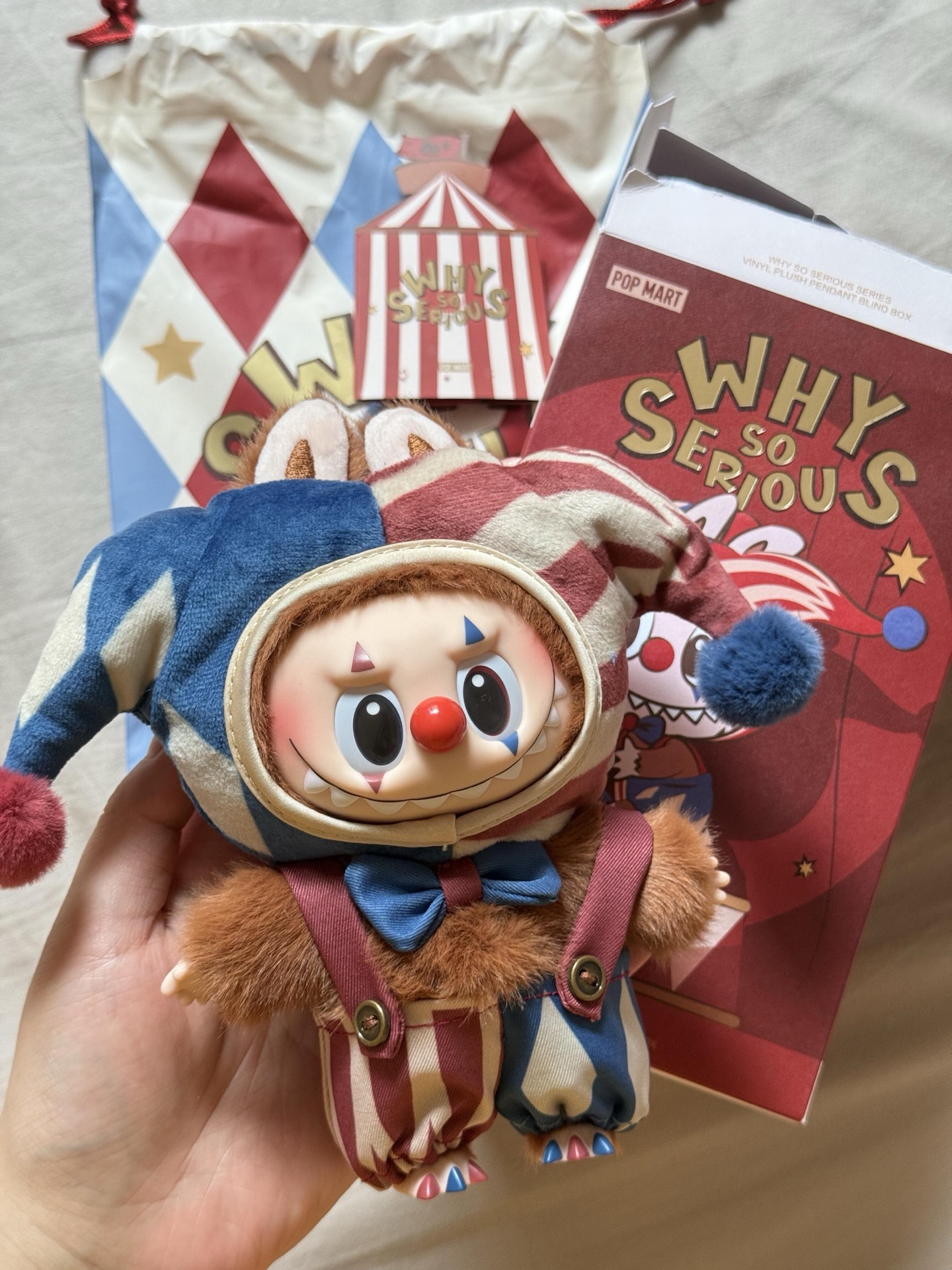 正規品 POP MART WHY SO SERIOUS Juggling Clown ラブブ ぬいぐるみペンダント